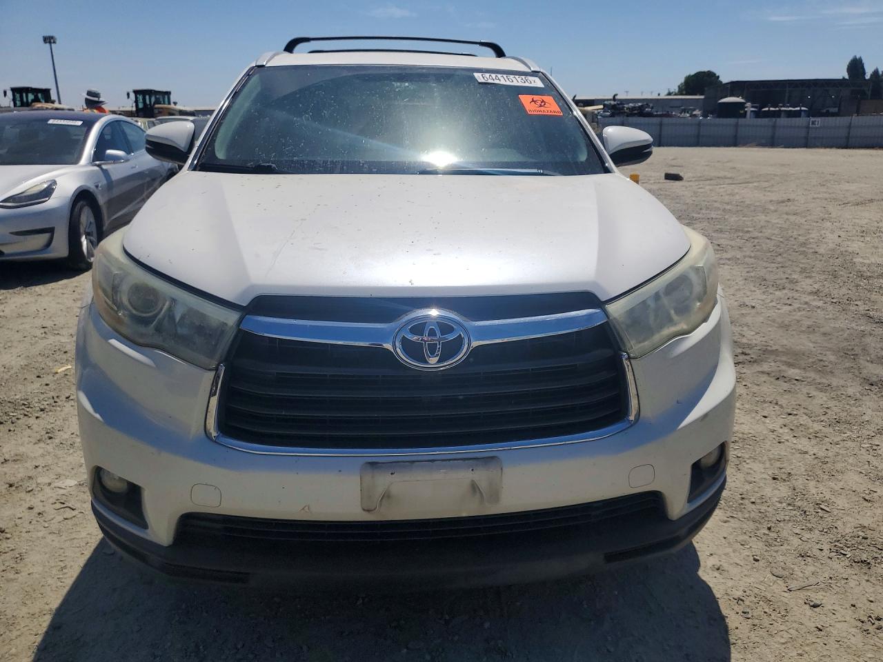 2015 Toyota Highlander Xle White vin: 5TDJKRFH7FS171009