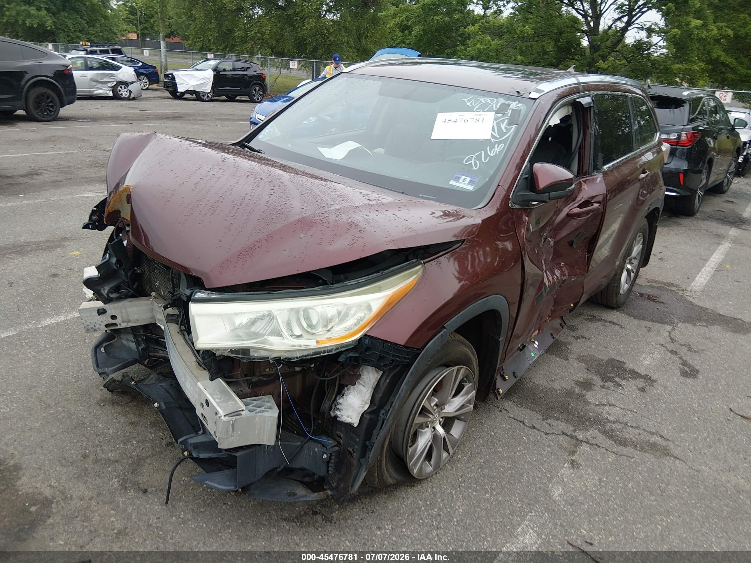 2015 Toyota Highlander Xle Red vin: 5TDJKRFH7FS178266