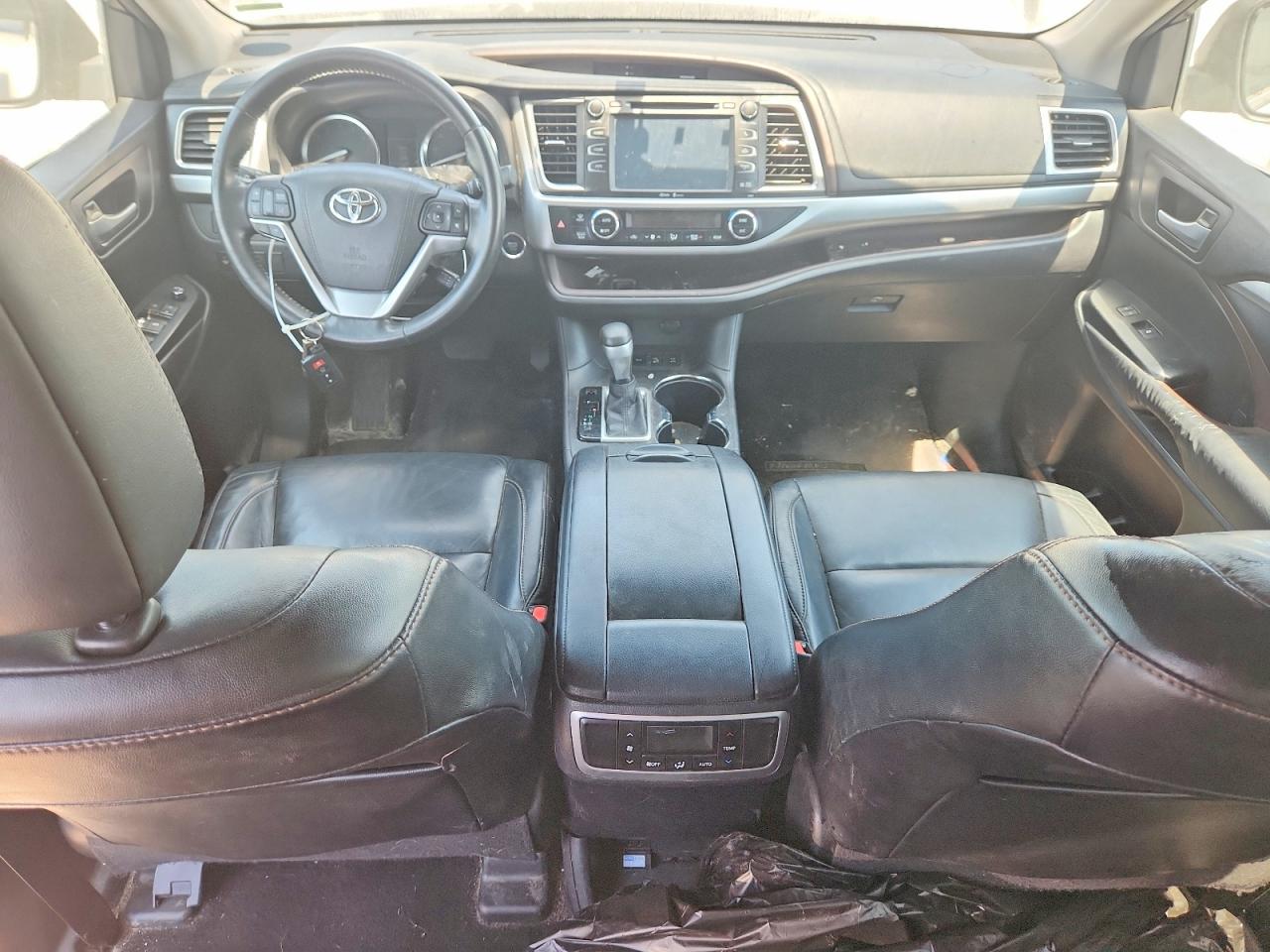 2015 Toyota Highlander Xle White vin: 5TDJKRFH7FS185086