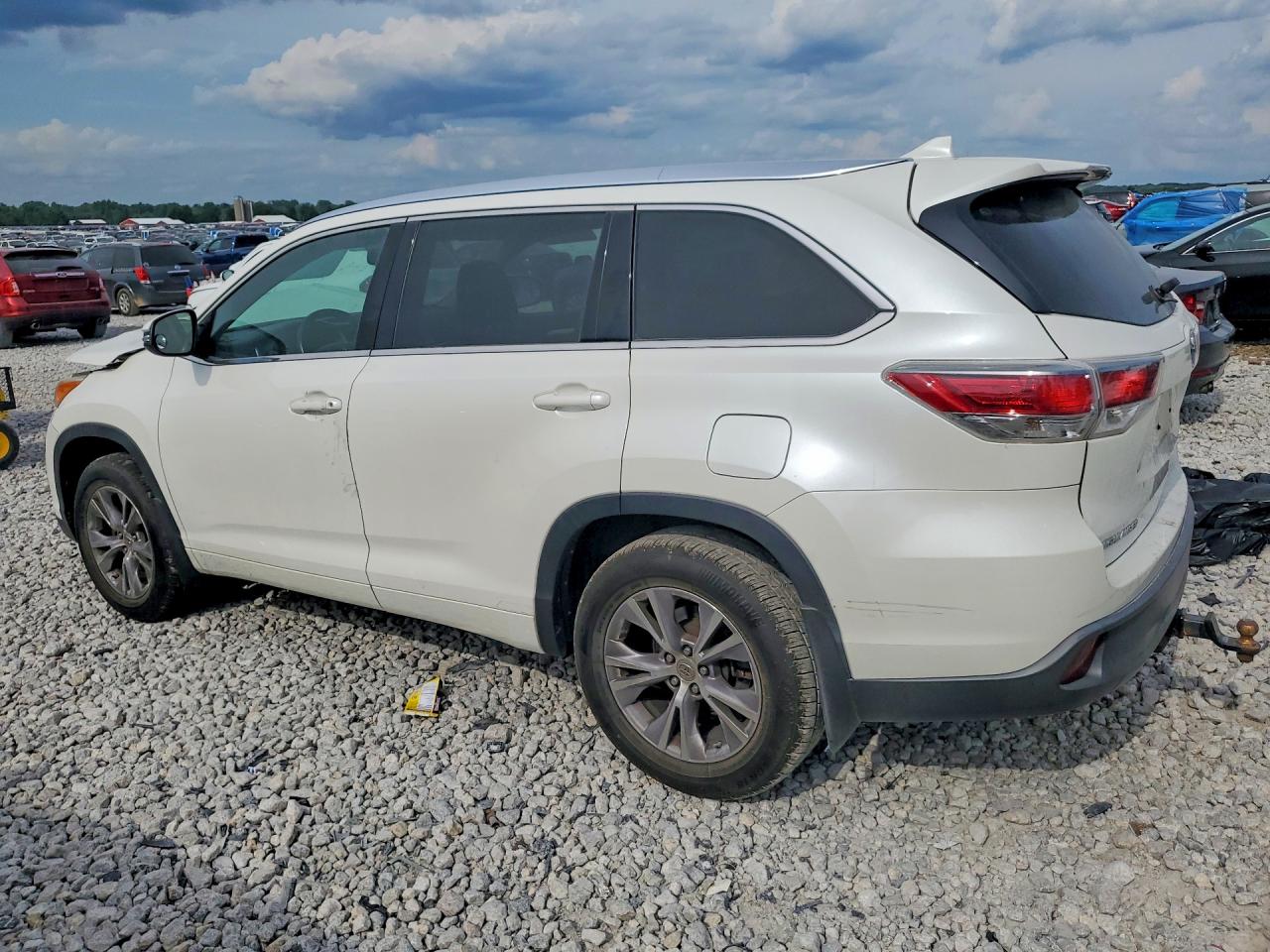 2015 Toyota Highlander Xle White vin: 5TDJKRFH7FS185086