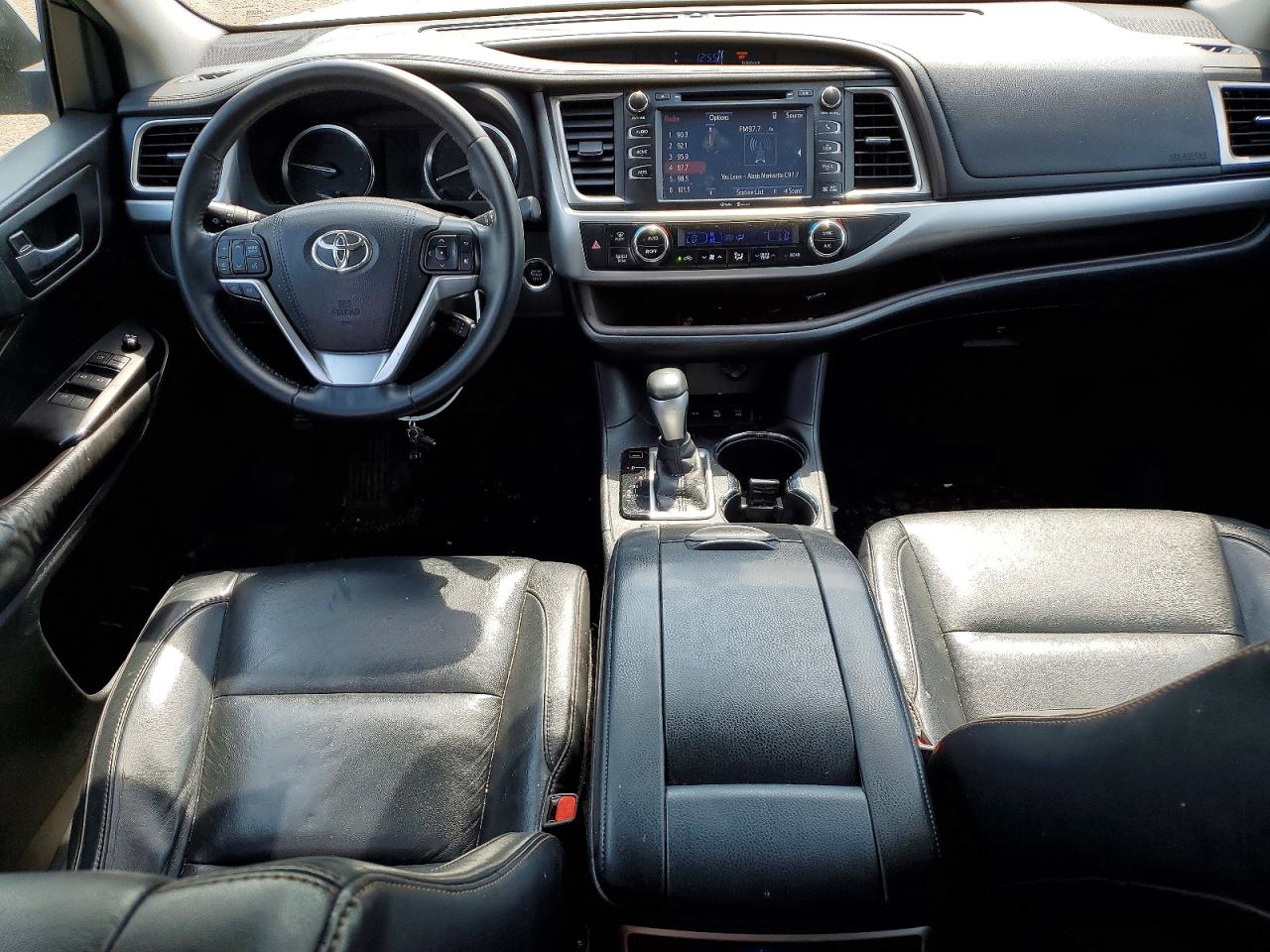 2015 Toyota Highlander Xle Silver vin: 5TDJKRFH7FS188750