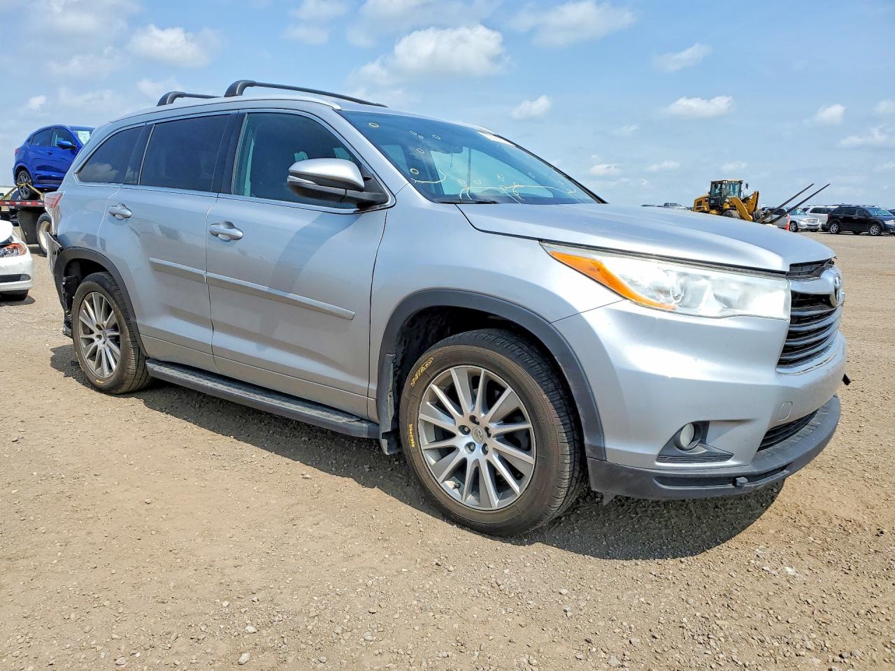 2015 Toyota Highlander Xle Silver vin: 5TDJKRFH7FS188750