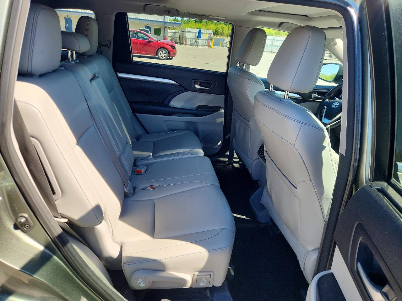 2015 Toyota Highlander Xle Green vin: 5TDJKRFH7FS194564