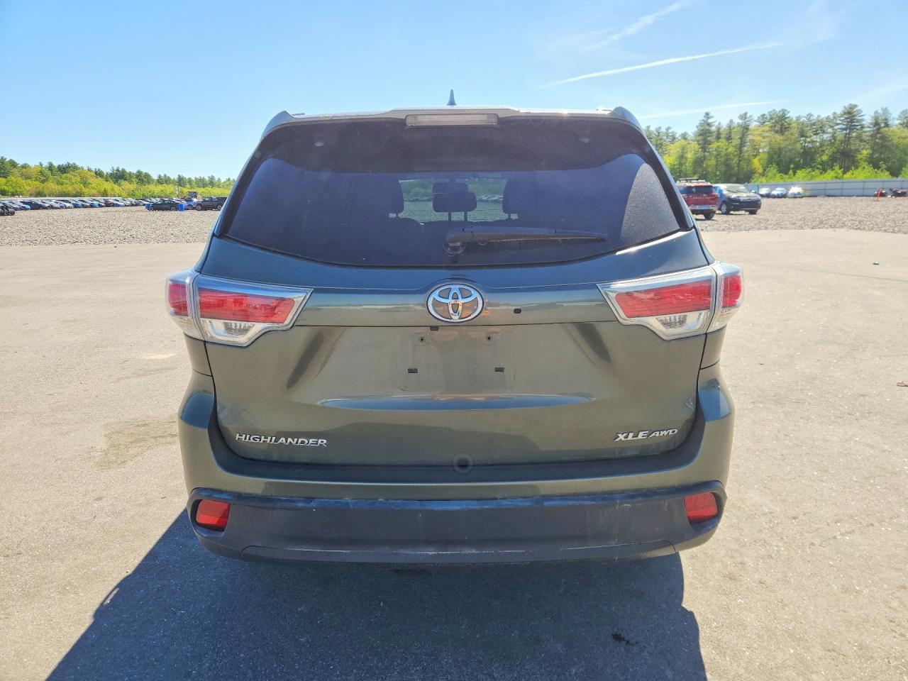 2015 Toyota Highlander Xle Green vin: 5TDJKRFH7FS194564