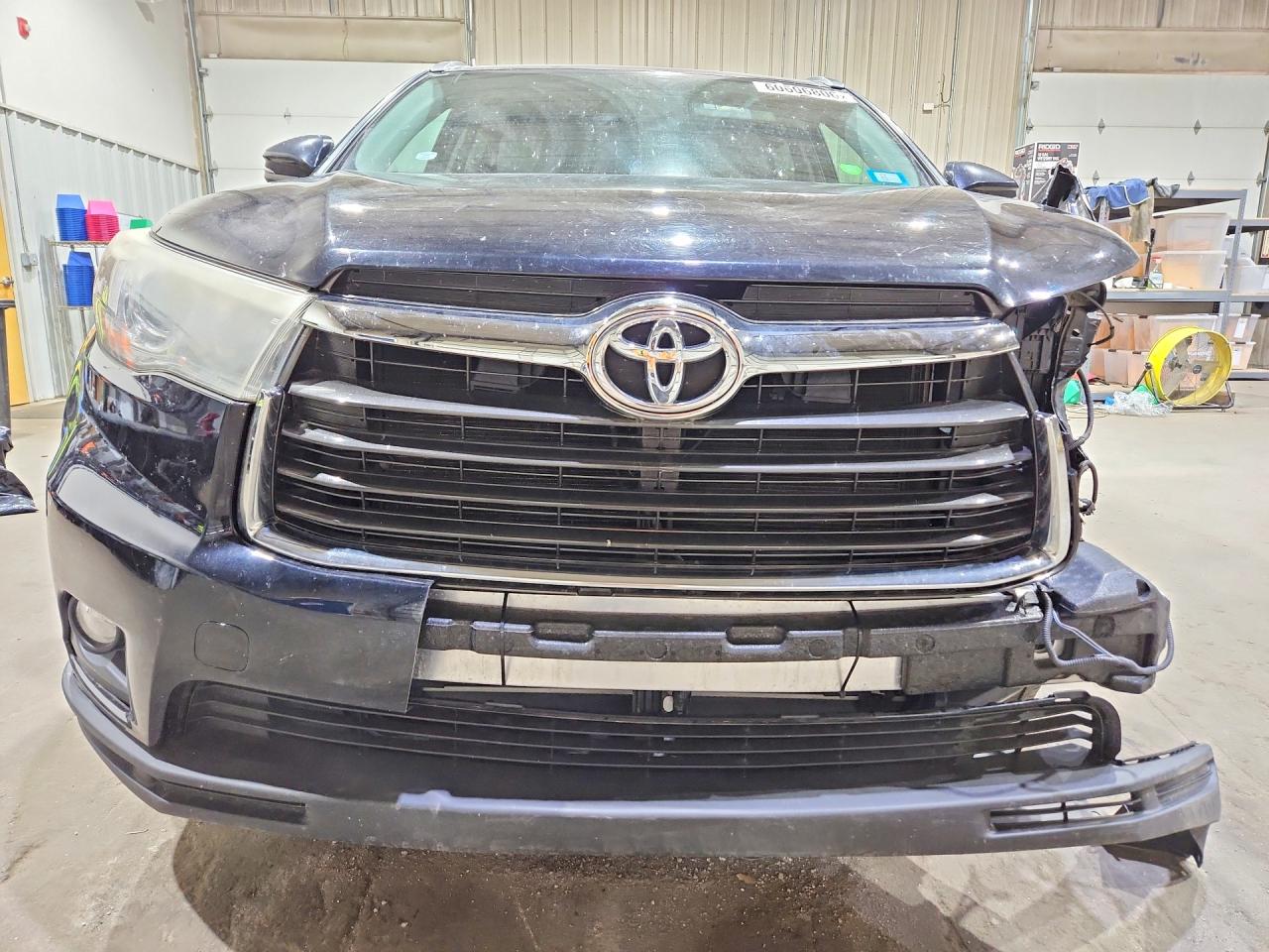 2015 Toyota Highlander Xle Black vin: 5TDJKRFH7FS214666