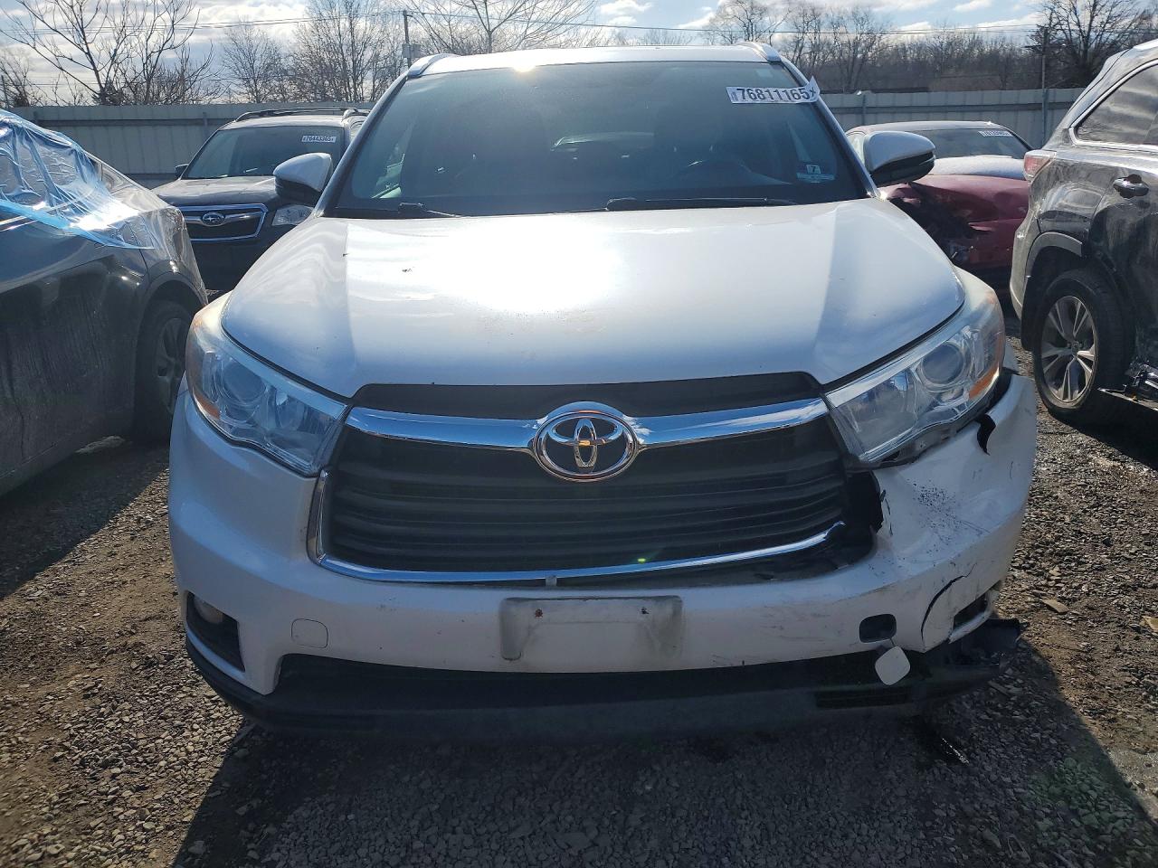 2014 Toyota Highlander Xle Белый vin: 5TDJKRFH8ES044817