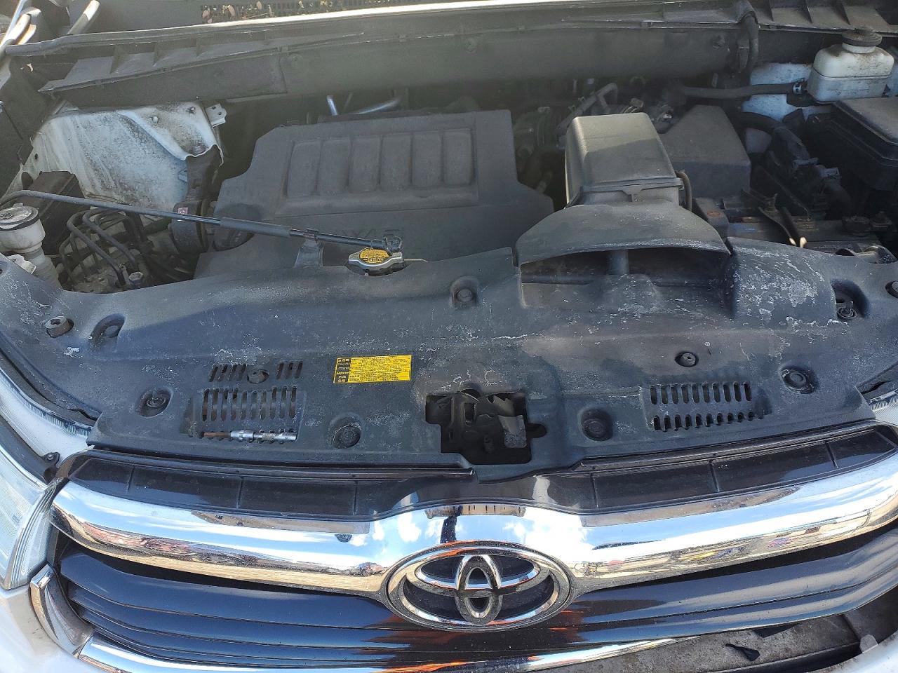 2014 Toyota Highlander Xle Белый vin: 5TDJKRFH8ES044817