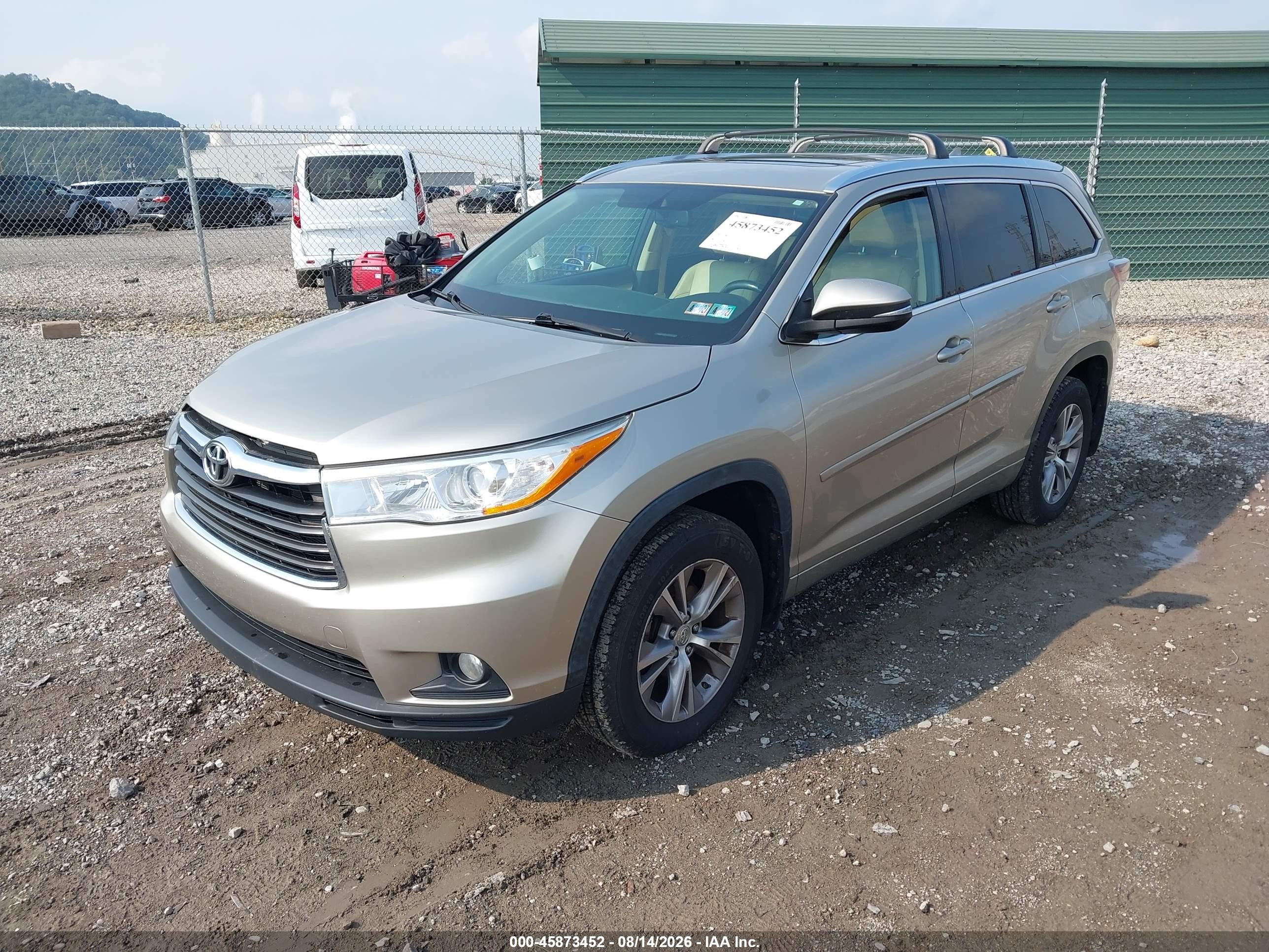 2014 Toyota Highlander Xle V6 Tan vin: 5TDJKRFH8ES055607