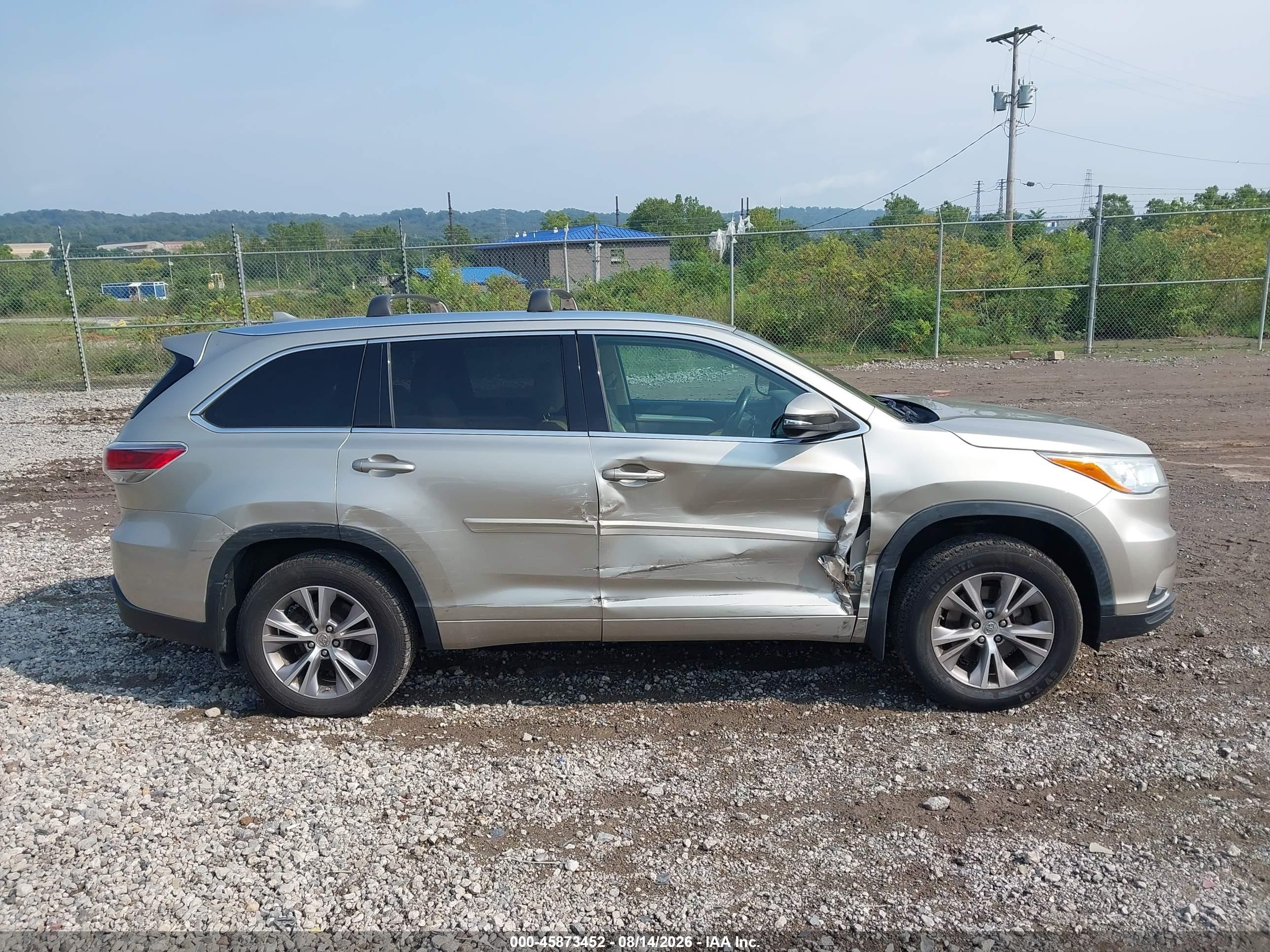 2014 Toyota Highlander Xle V6 Tan vin: 5TDJKRFH8ES055607