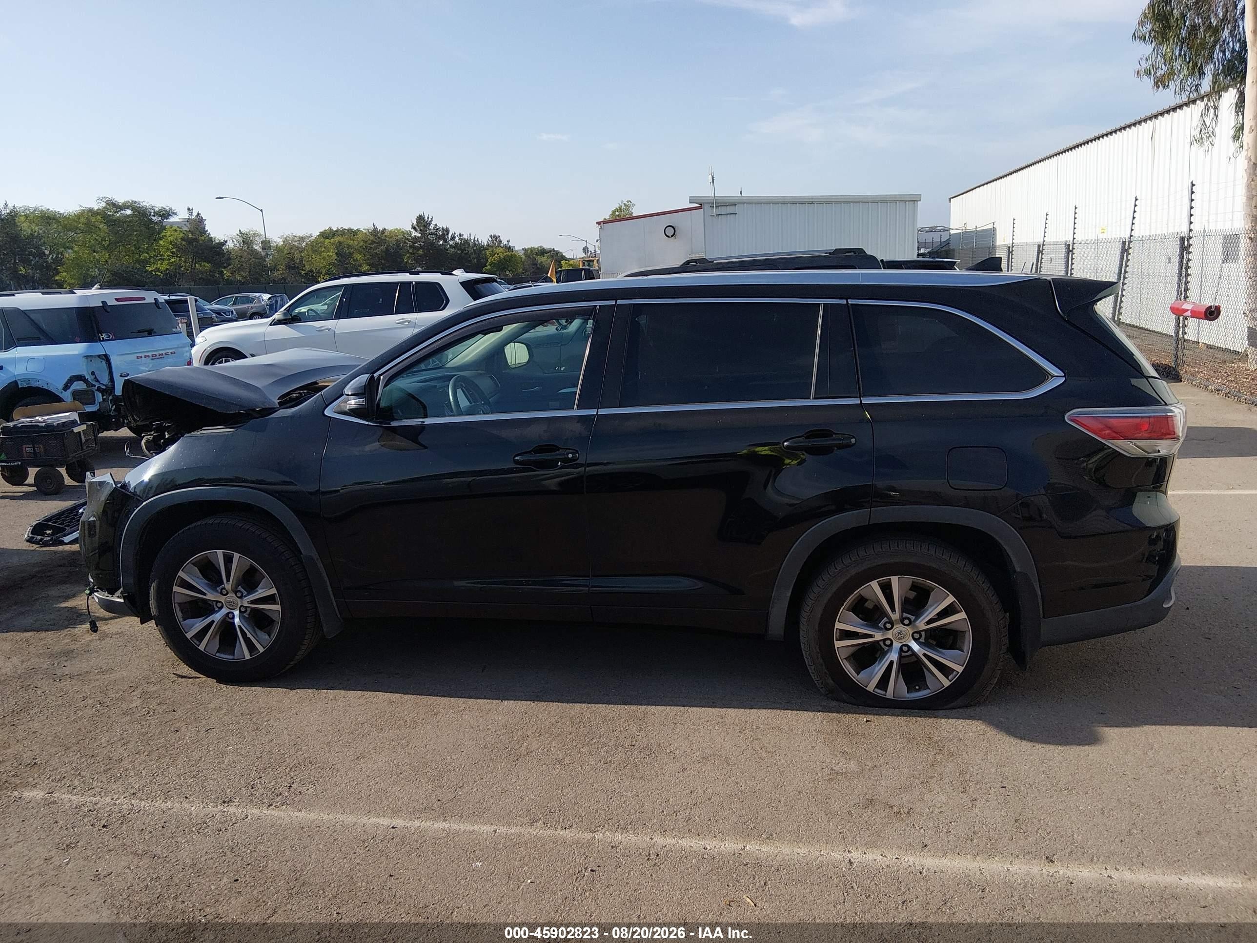 2015 Toyota Highlander Xle V6 Black vin: 5TDJKRFH8FS105553