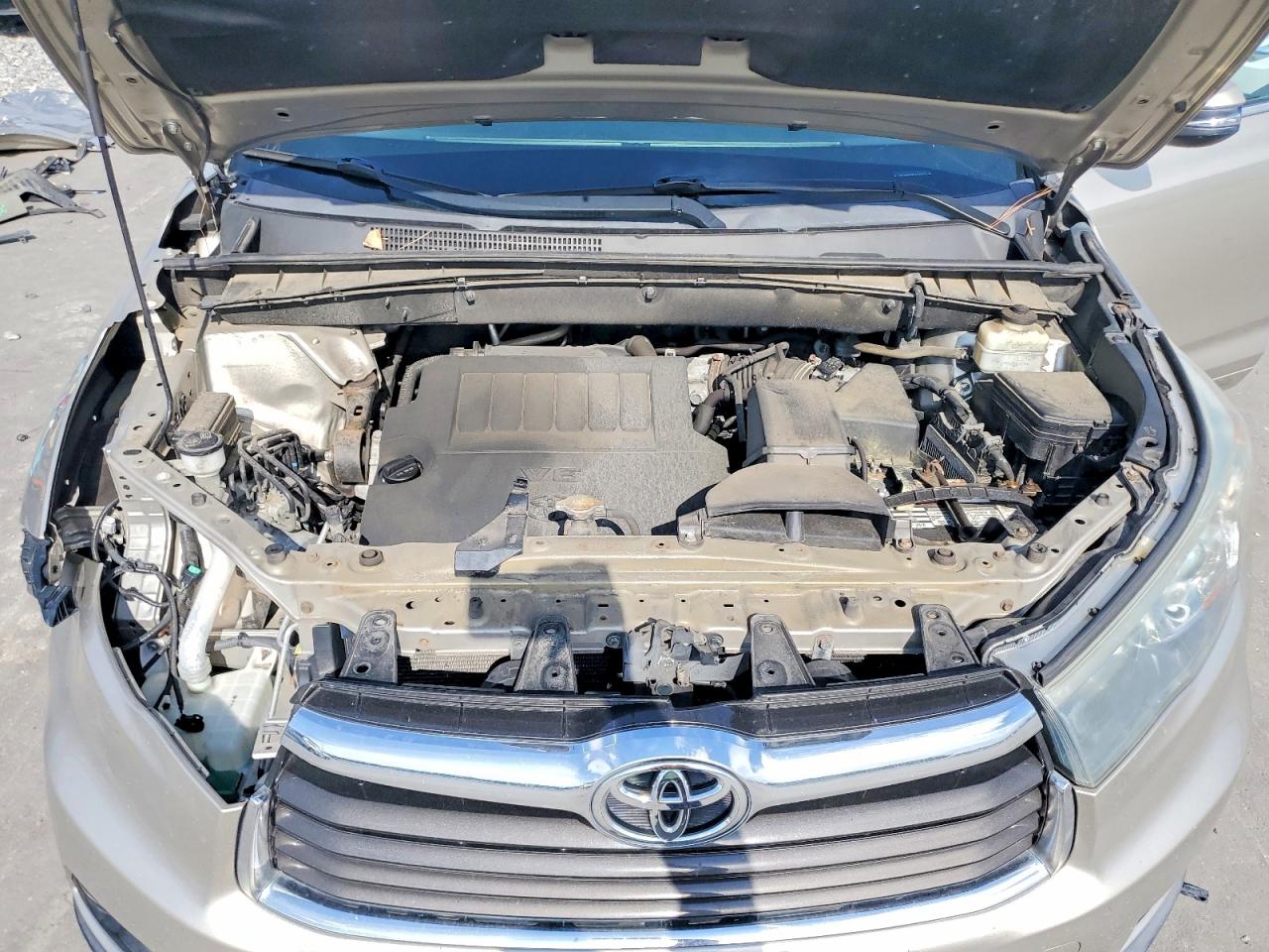 2015 Toyota Highlander Xle Gold vin: 5TDJKRFH8FS112213