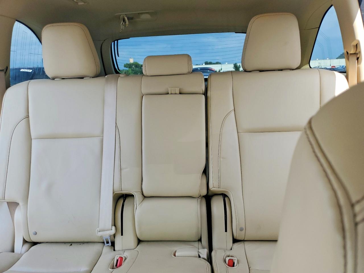 2015 Toyota Highlander Xle Gold vin: 5TDJKRFH8FS112213