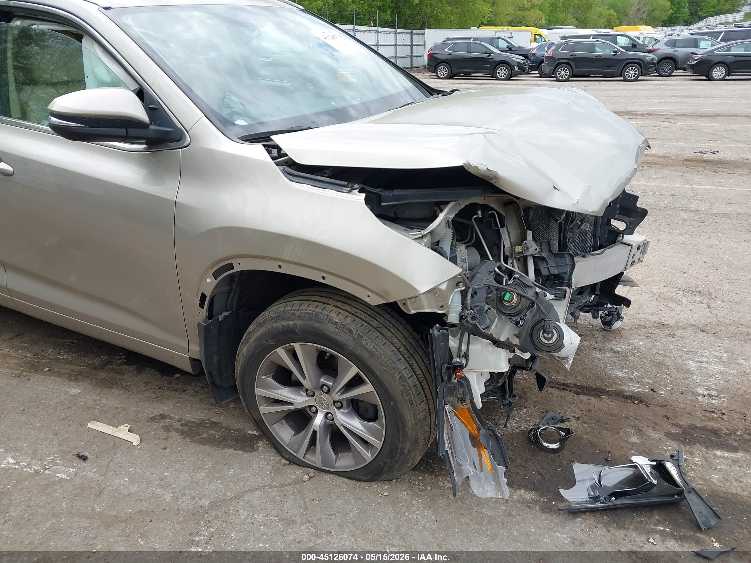 2015 Toyota Highlander Xle V6 Beige vin: 5TDJKRFH8FS117279