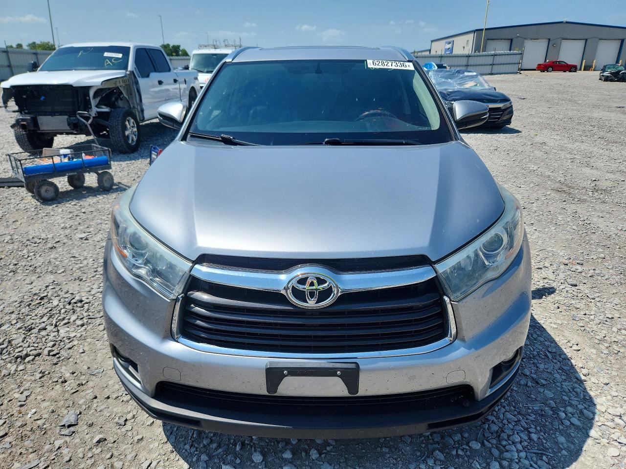 2015 Toyota Highlander Xle Silver vin: 5TDJKRFH8FS127956