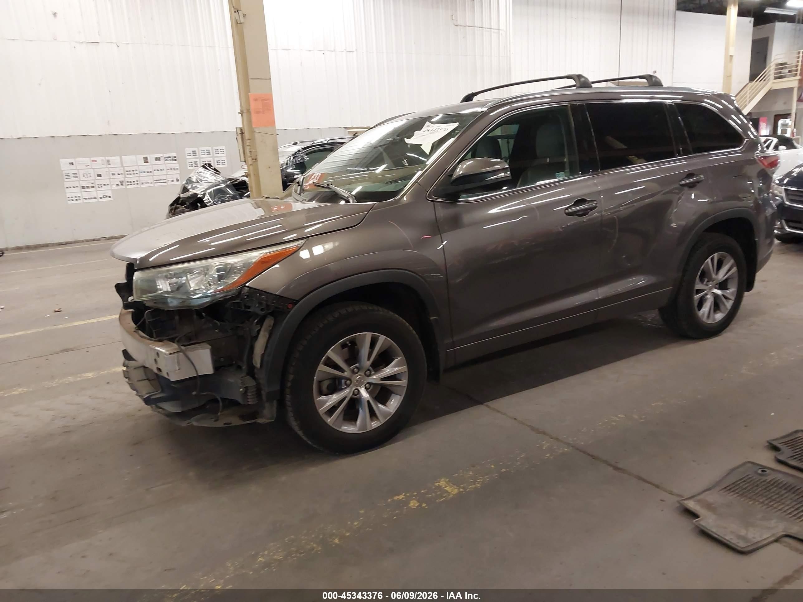 2015 Toyota Highlander Xle V6 Brown vin: 5TDJKRFH8FS158513
