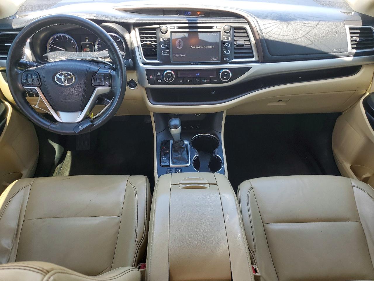 2015 Toyota Highlander Xle White vin: 5TDJKRFH8FS193522