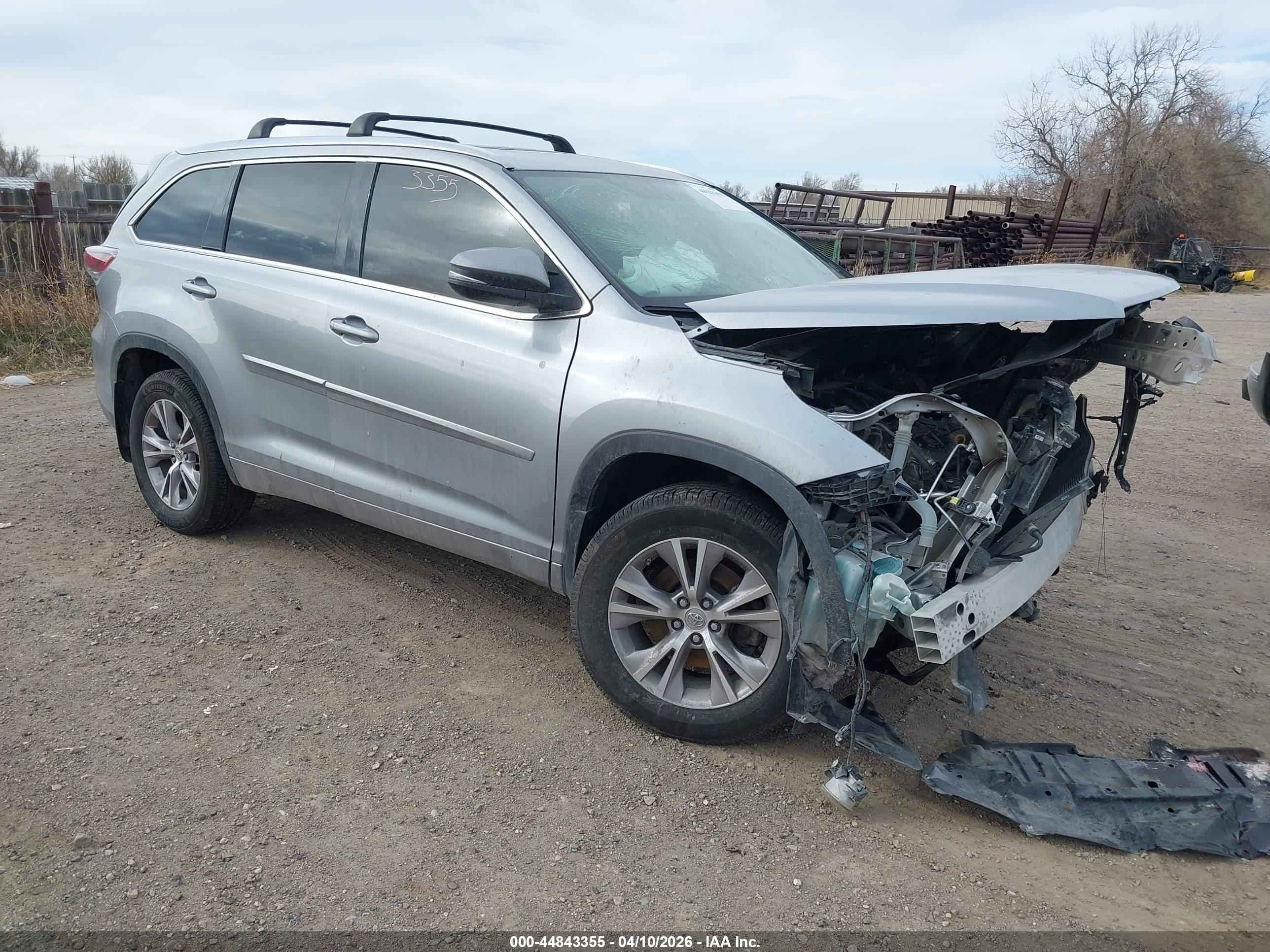 2015 Toyota Highlander Xle V6 Silver vin: 5TDJKRFH8FS213042