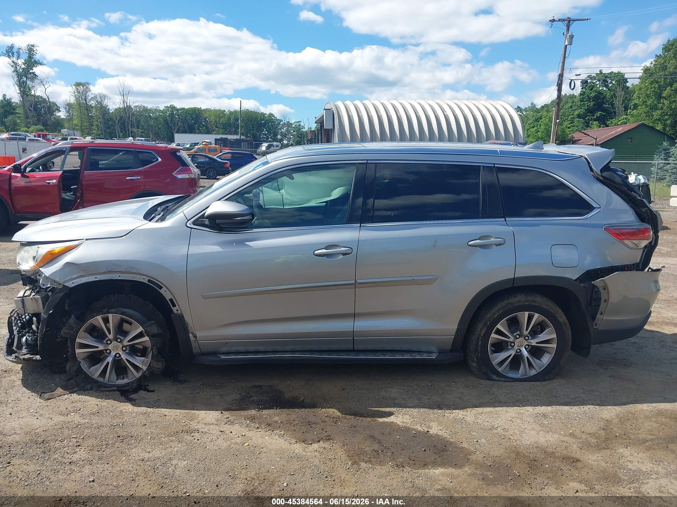 2015 Toyota Highlander Xle V6 Silver vin: 5TDJKRFH9FS095213