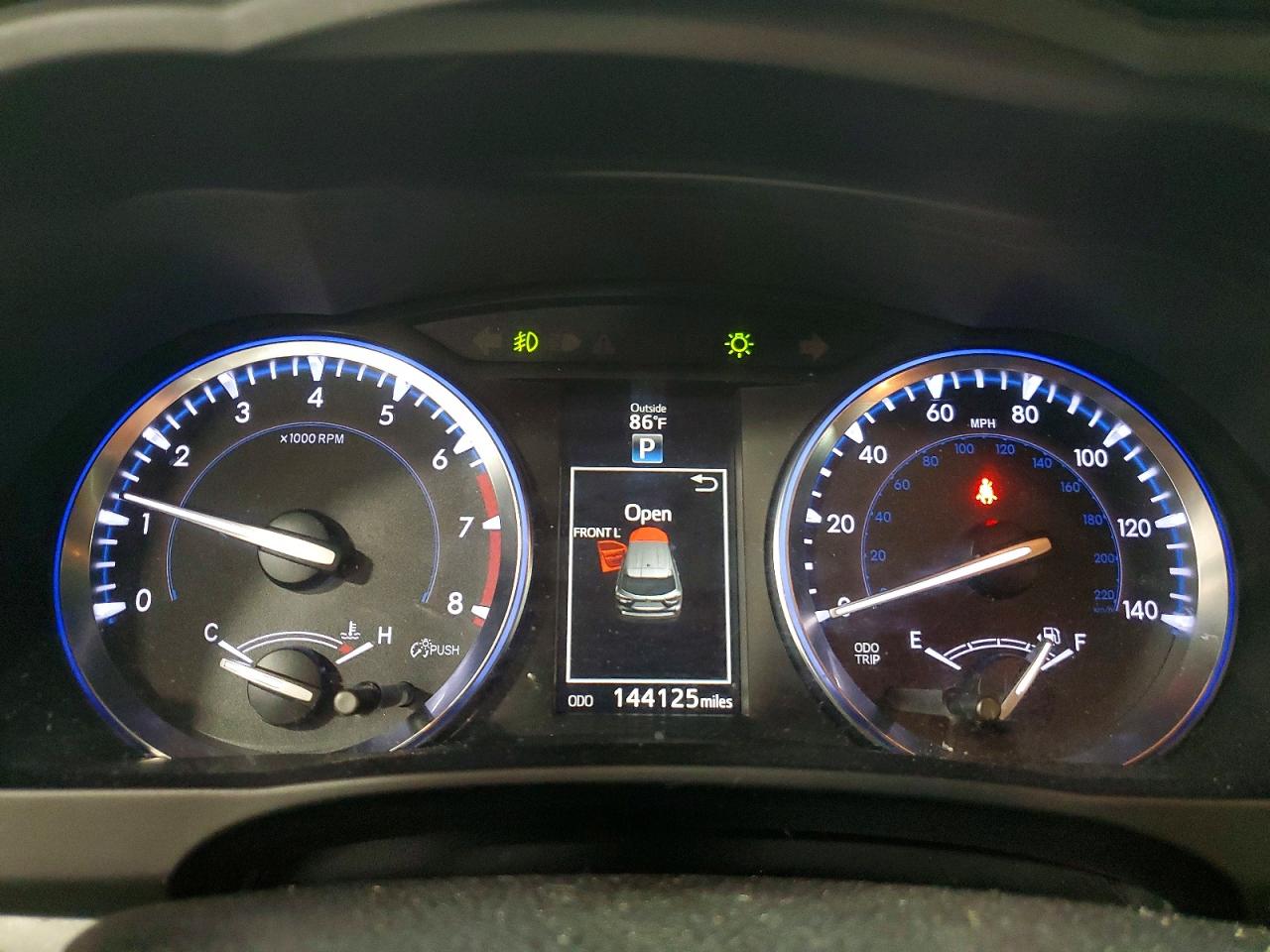 2015 Toyota Highlander Xle Серебряный vin: 5TDJKRFH9FS123334