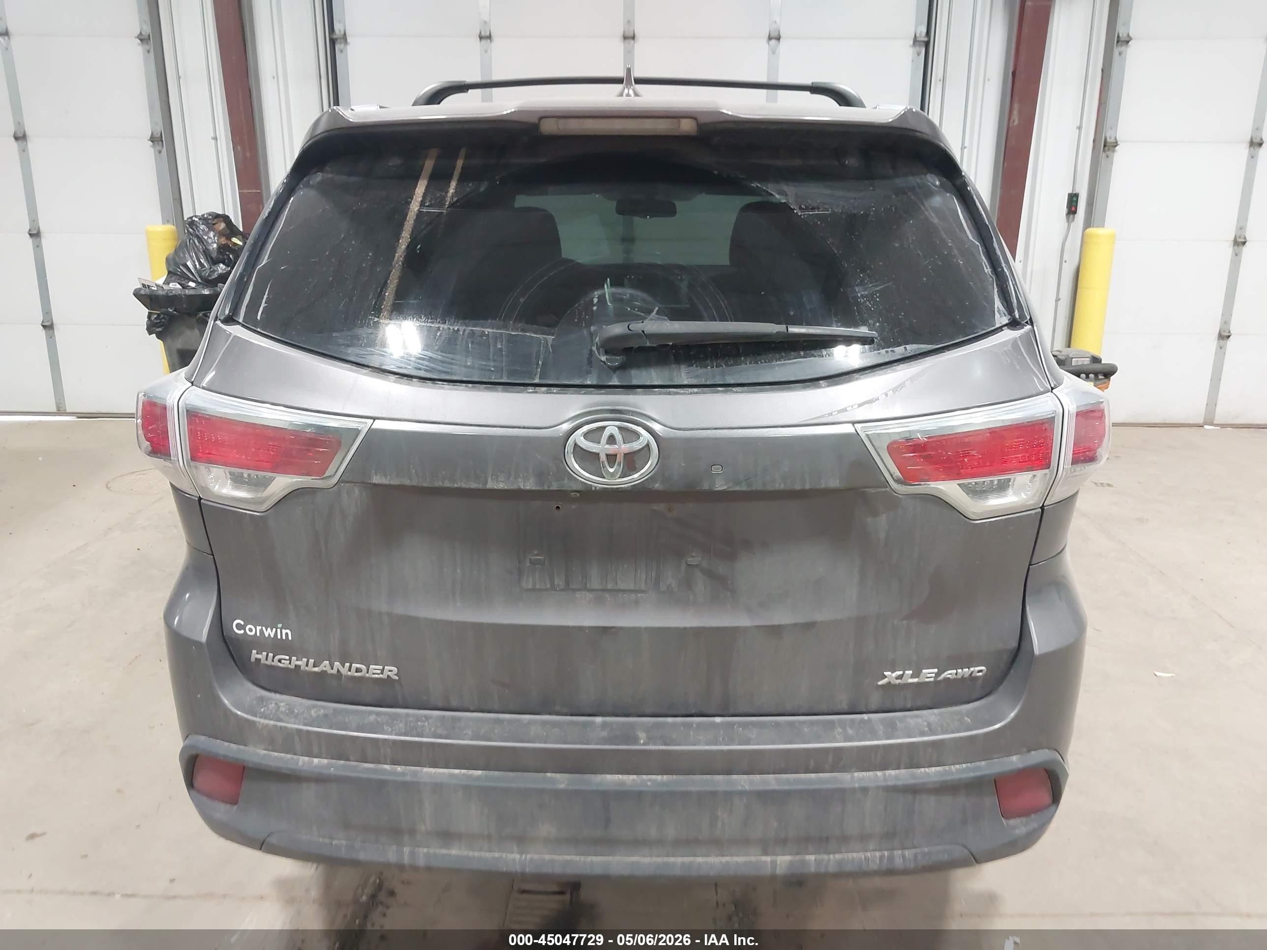 2015 Toyota Highlander Xle V6 Серый vin: 5TDJKRFH9FS166877