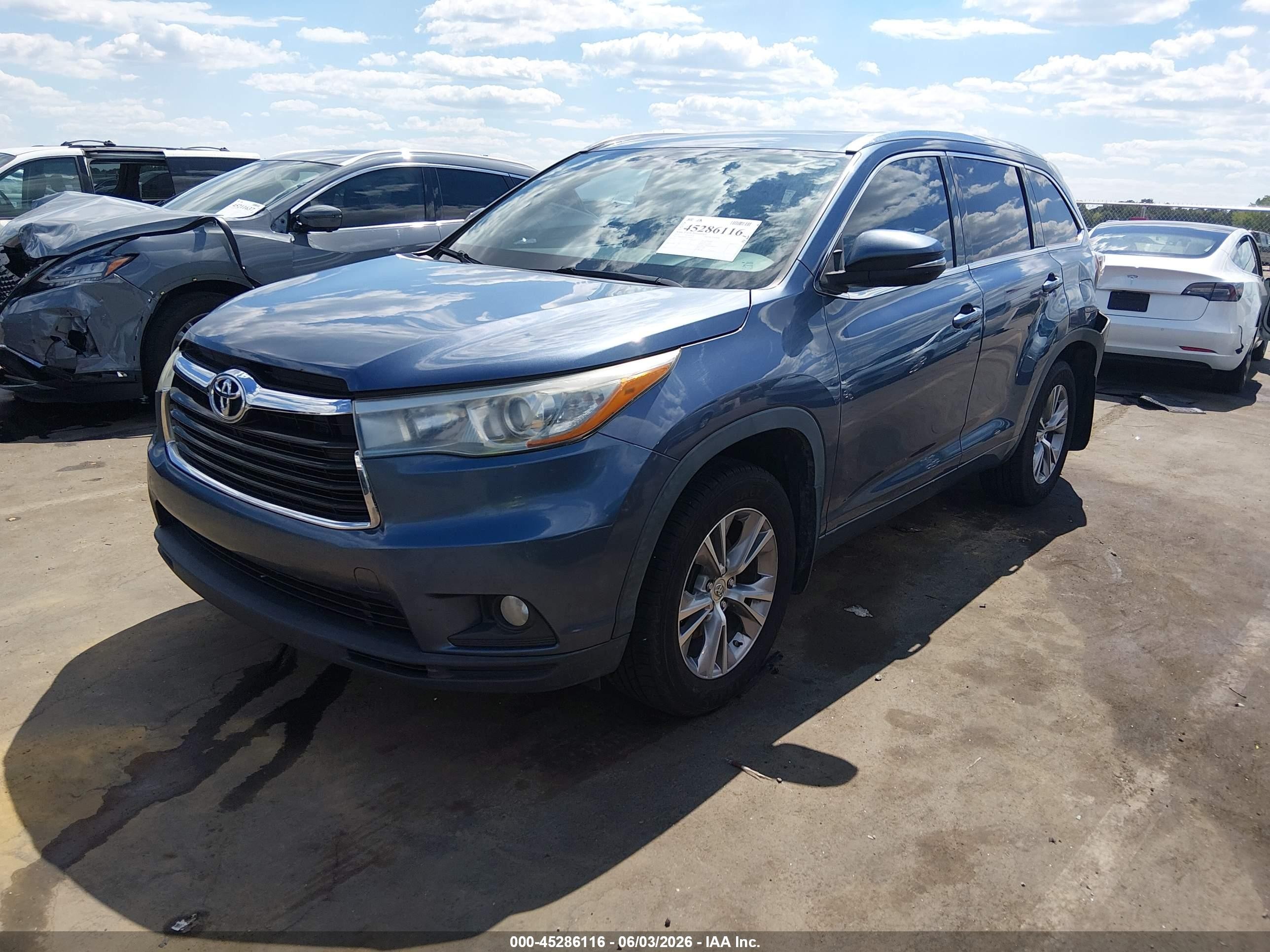 2015 Toyota Highlander Xle V6 Light Blue vin: 5TDJKRFH9FS176633
