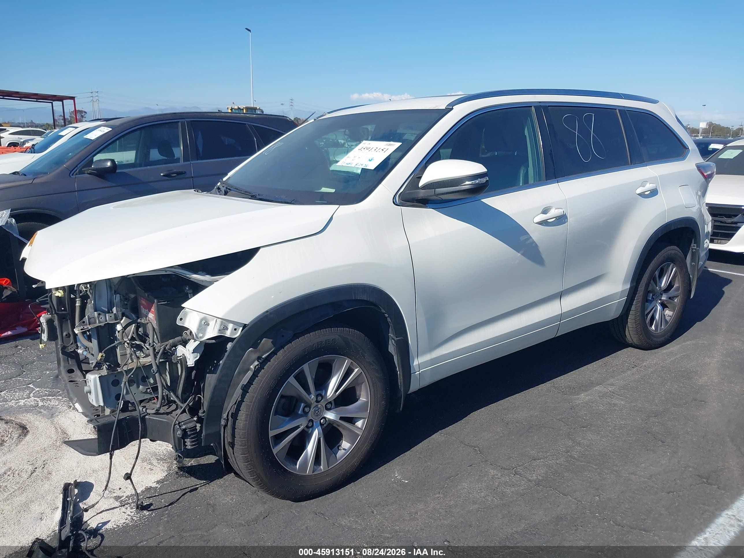 2015 Toyota Highlander Xle V6 White vin: 5TDJKRFH9FS180889