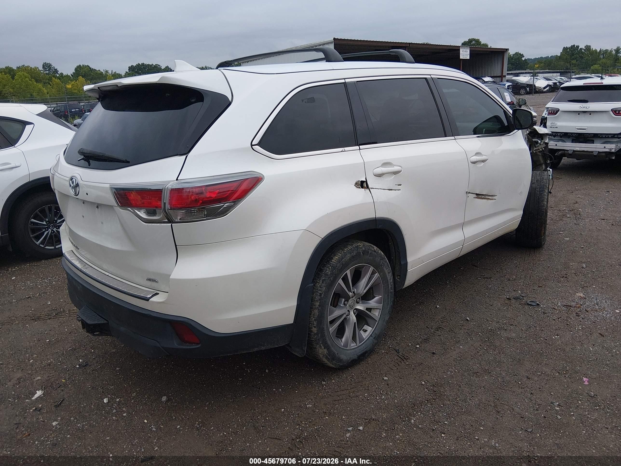 2015 Toyota Highlander Xle V6 White vin: 5TDJKRFH9FS189334