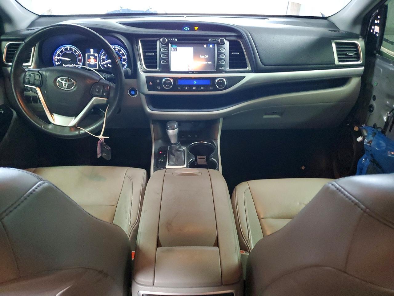2015 Toyota Highlander Xle Серебряный vin: 5TDJKRFH9FS224244