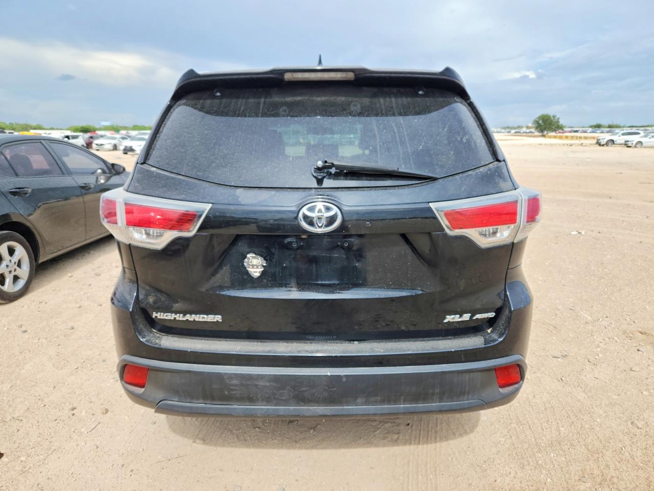 2014 Toyota Highlander Xle Черный vin: 5TDJKRFHXES011351