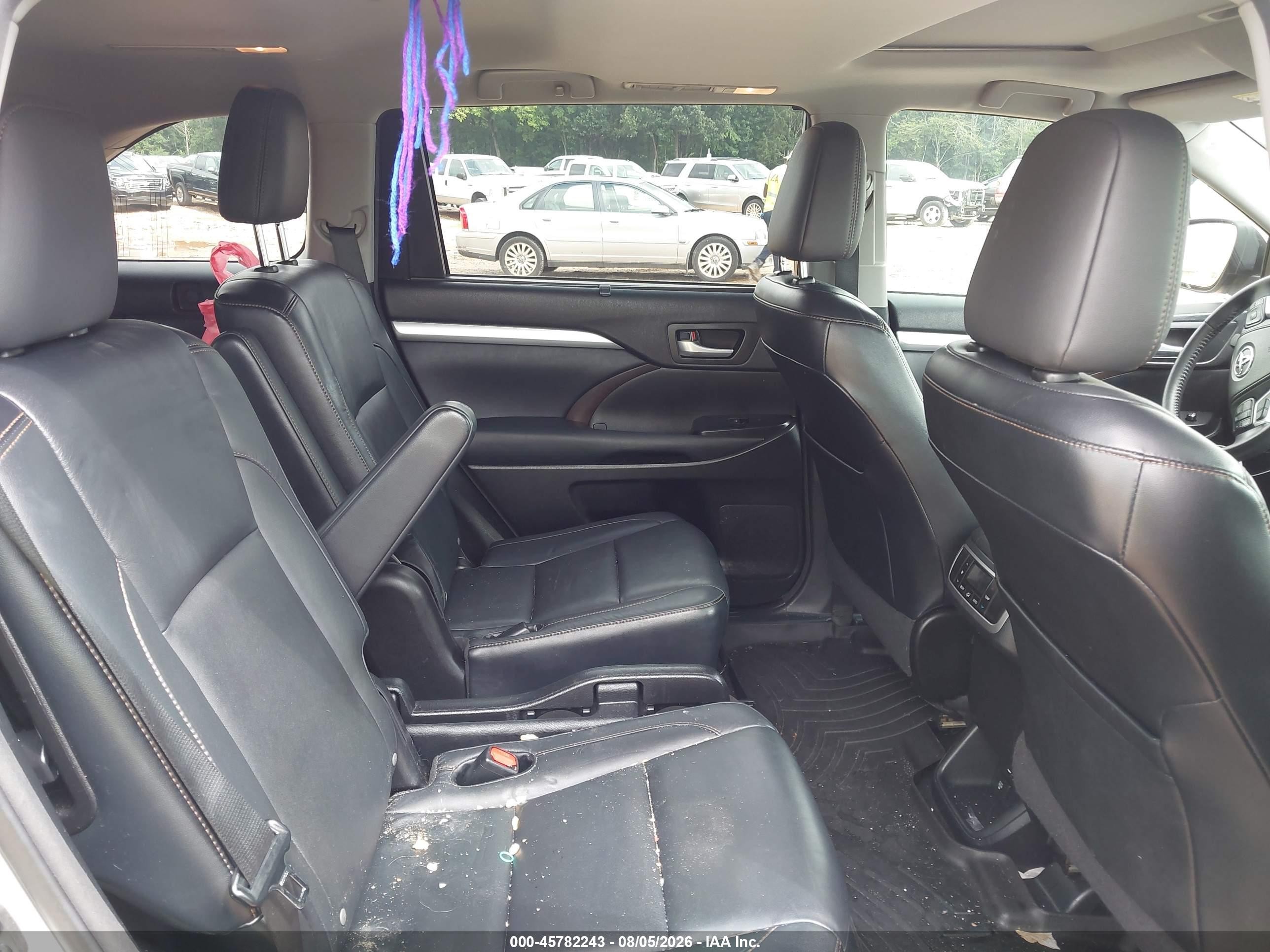 2015 Toyota Highlander Xle V6 Beige vin: 5TDJKRFHXFS083331