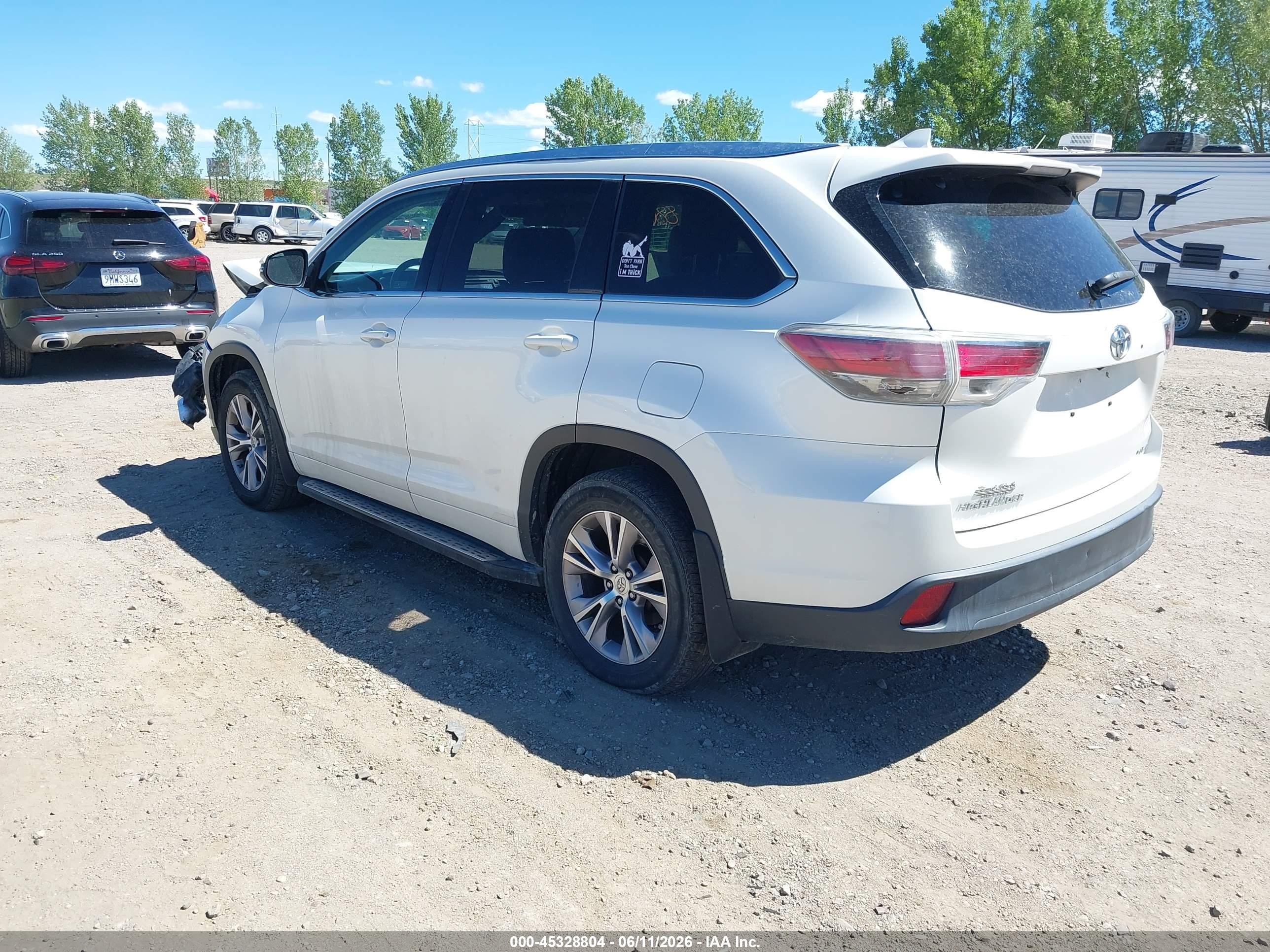 2015 Toyota Highlander Xle V6 White vin: 5TDJKRFHXFS094295