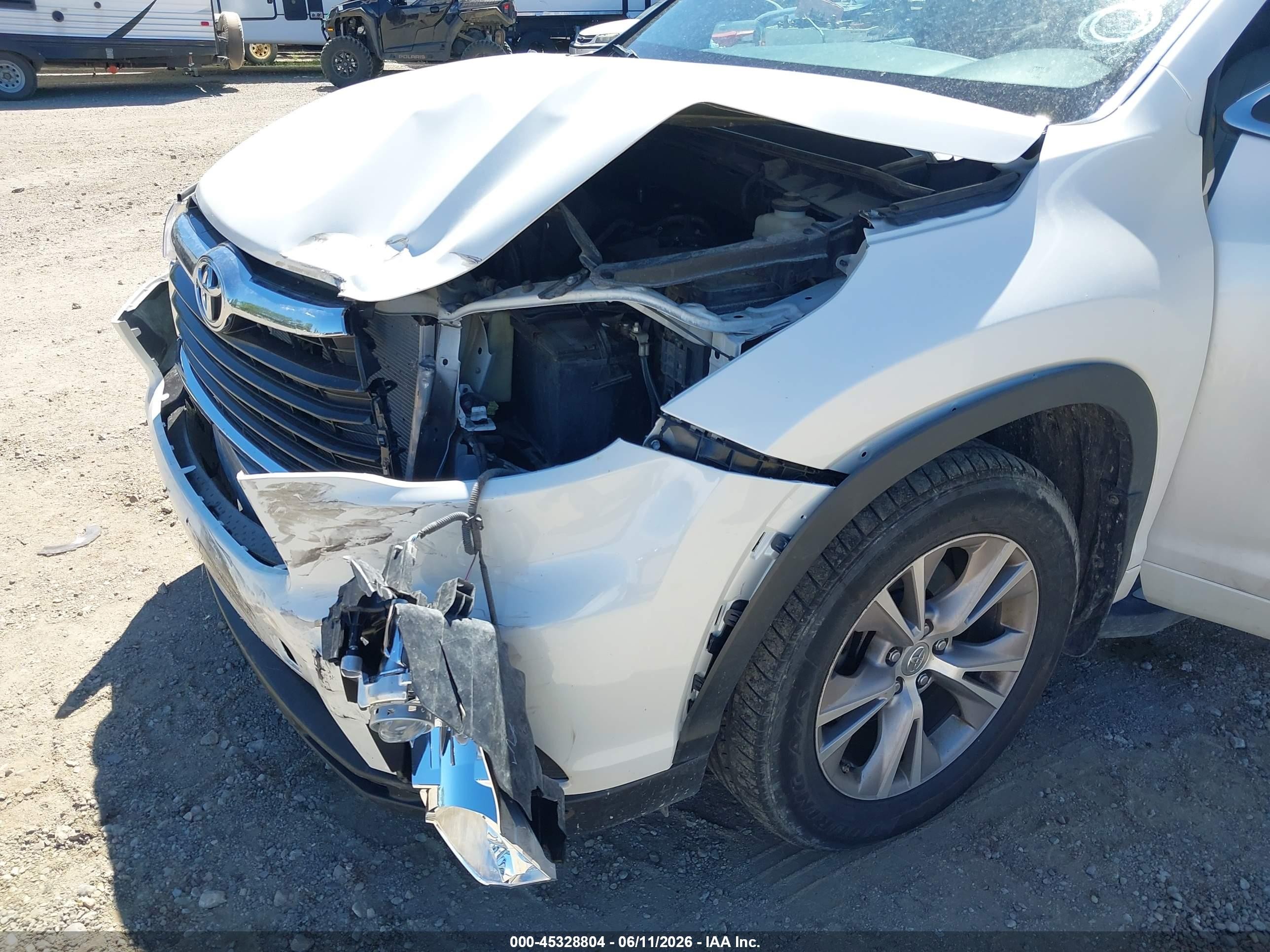 2015 Toyota Highlander Xle V6 White vin: 5TDJKRFHXFS094295