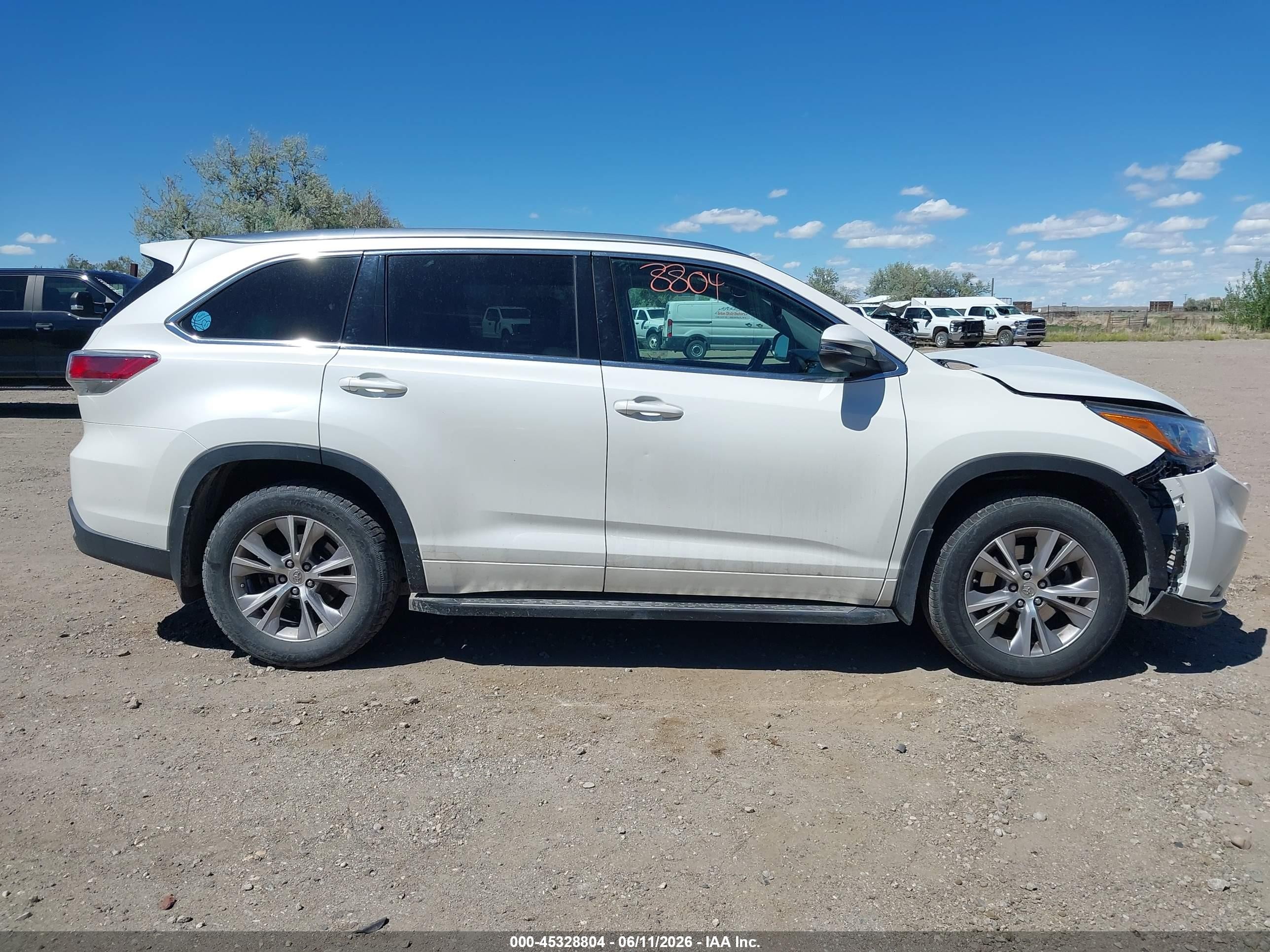 2015 Toyota Highlander Xle V6 White vin: 5TDJKRFHXFS094295