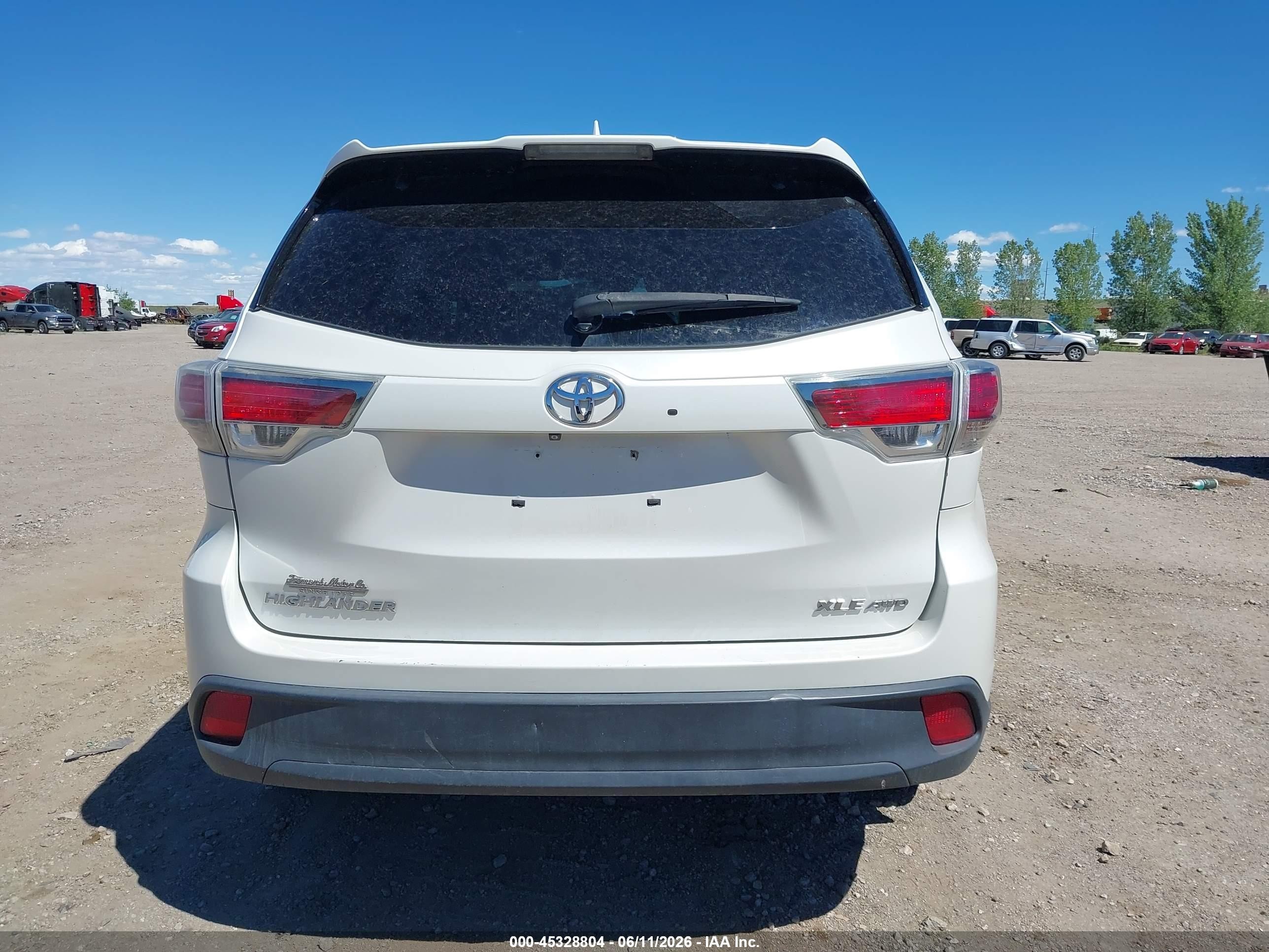 2015 Toyota Highlander Xle V6 White vin: 5TDJKRFHXFS094295