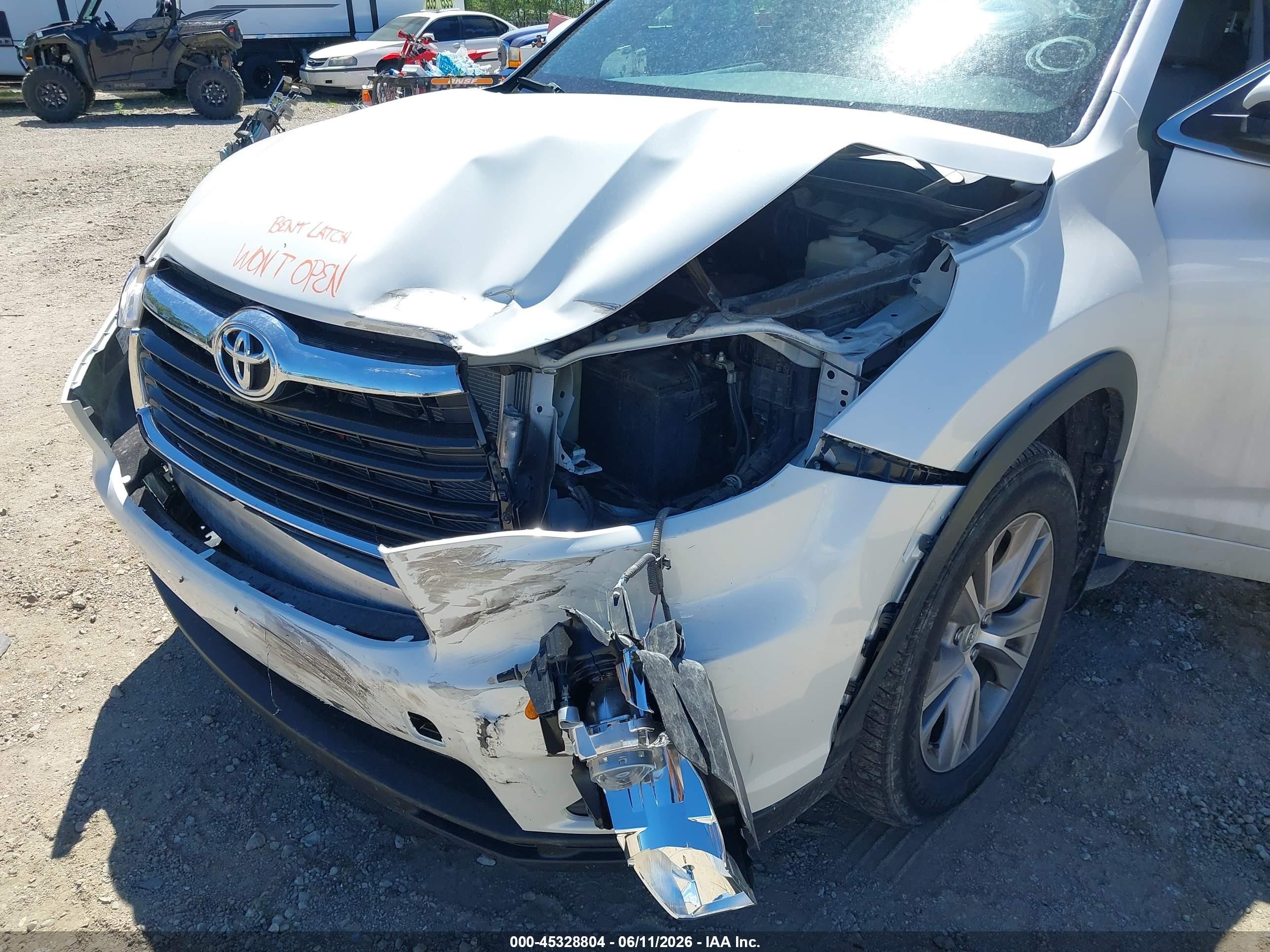 2015 Toyota Highlander Xle V6 White vin: 5TDJKRFHXFS094295