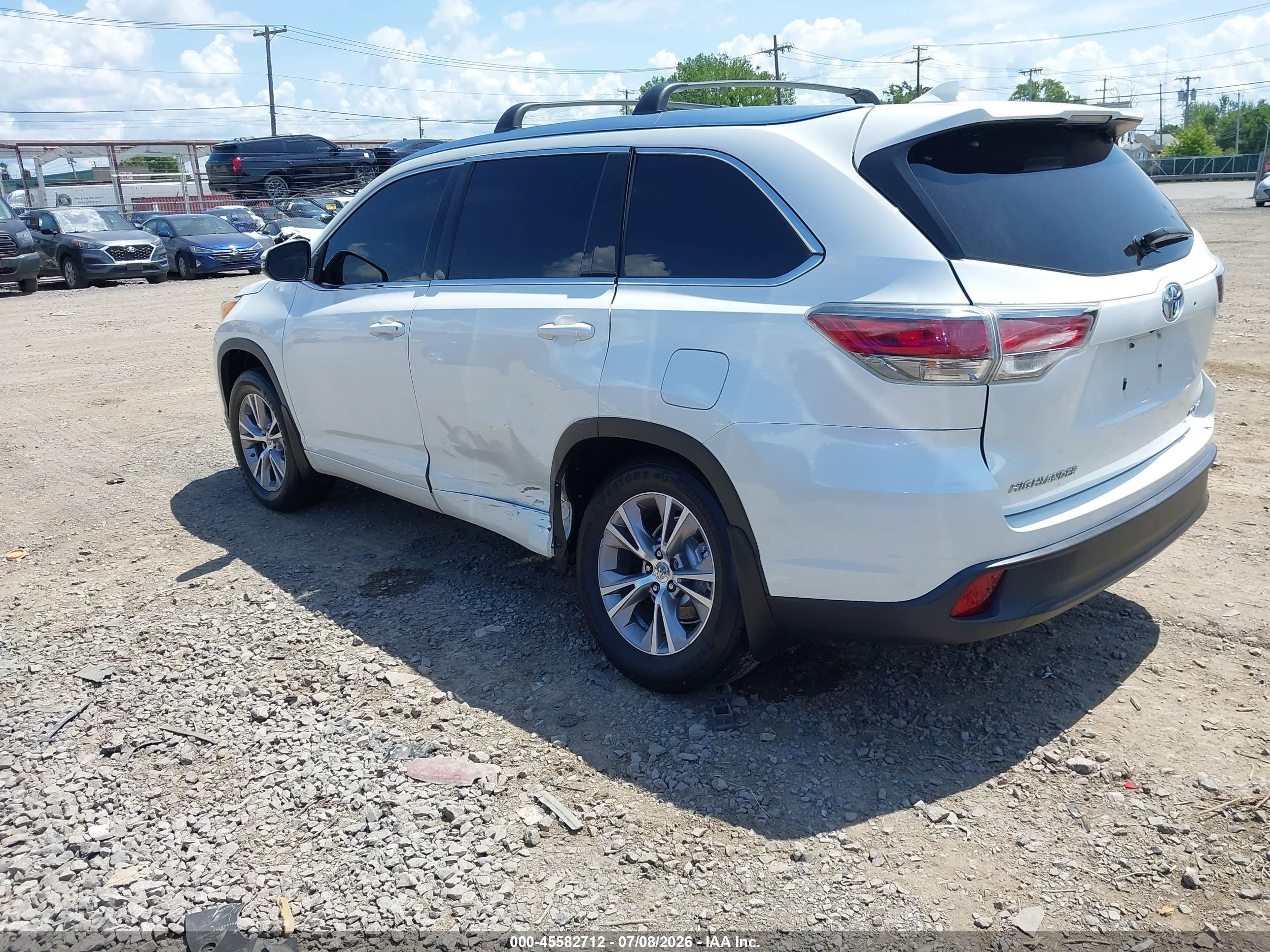 2015 Toyota Highlander Xle V6 White vin: 5TDJKRFHXFS094877