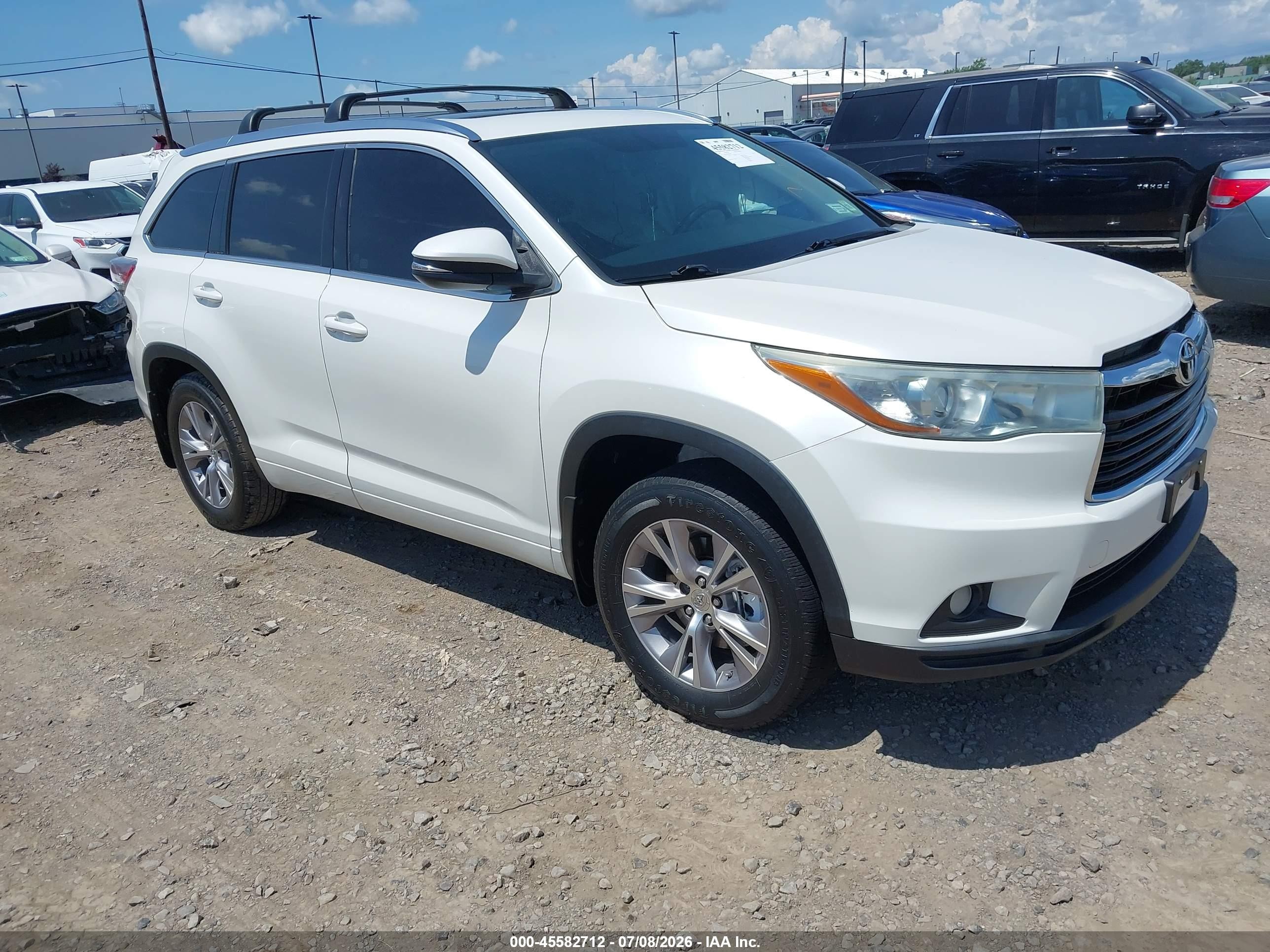 2015 Toyota Highlander Xle V6 White vin: 5TDJKRFHXFS094877