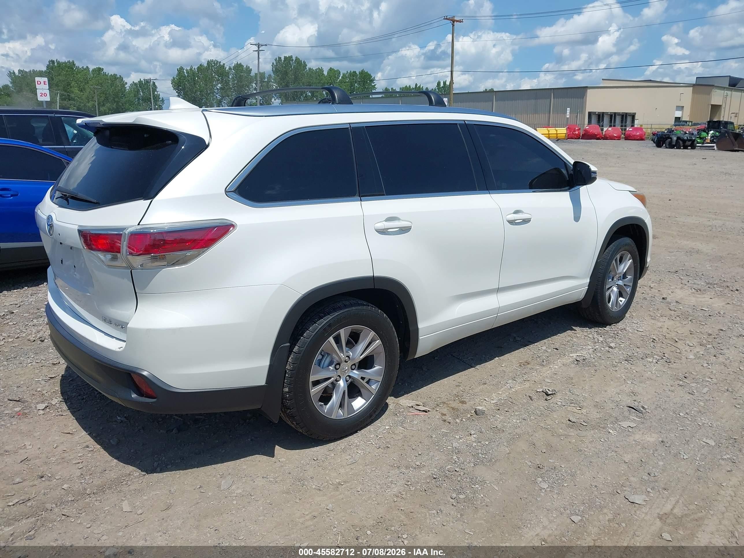 2015 Toyota Highlander Xle V6 White vin: 5TDJKRFHXFS094877