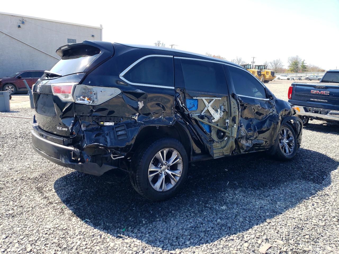 2015 Toyota Highlander Xle Черный vin: 5TDJKRFHXFS124167