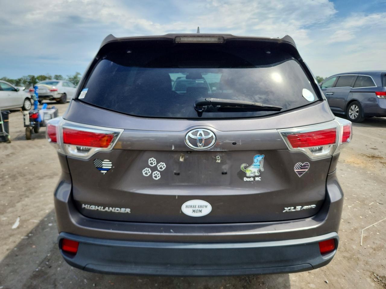 2015 Toyota Highlander Xle Gray vin: 5TDJKRFHXFS127120