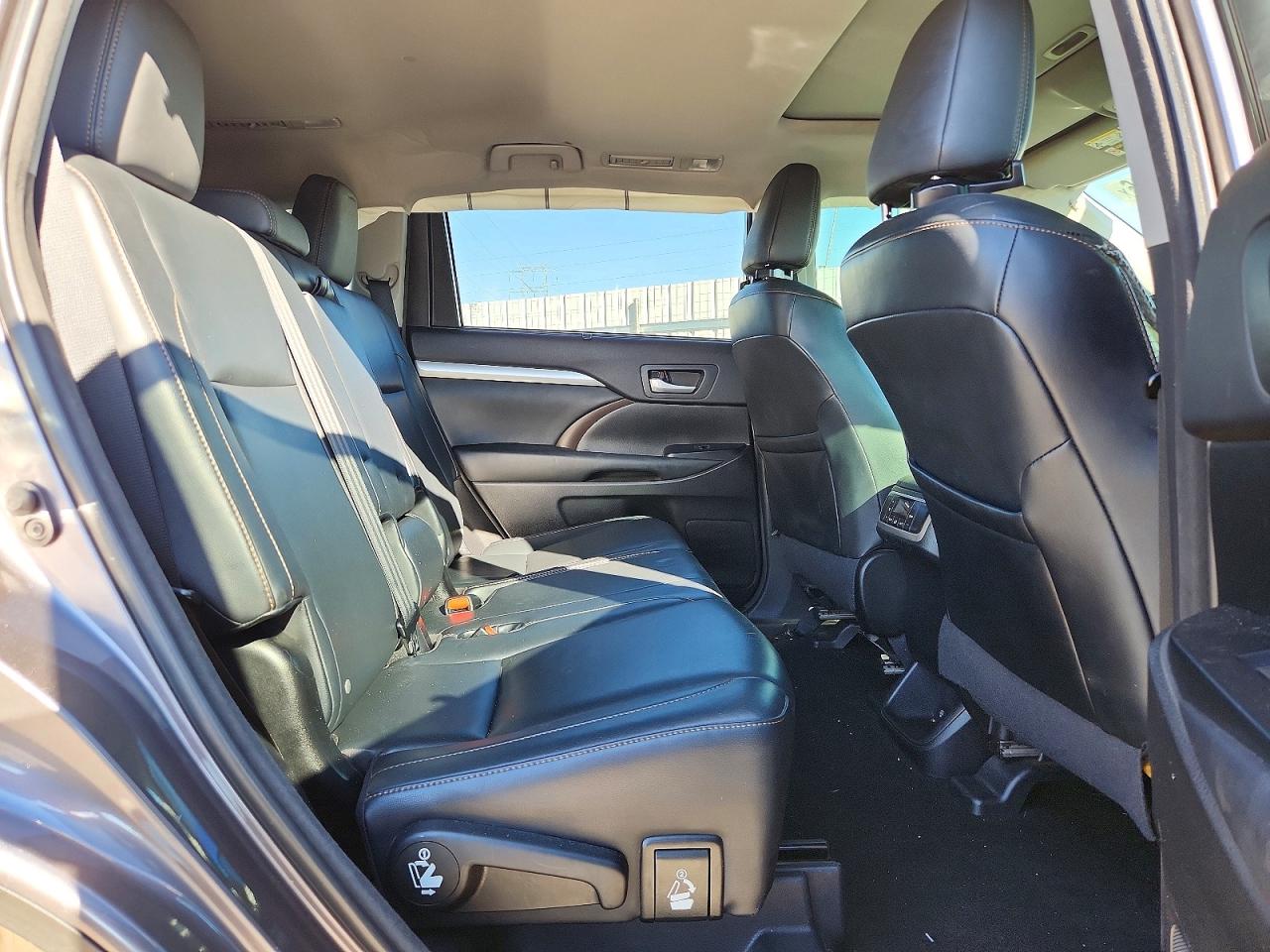 2015 Toyota Highlander Xle Gray vin: 5TDJKRFHXFS151935