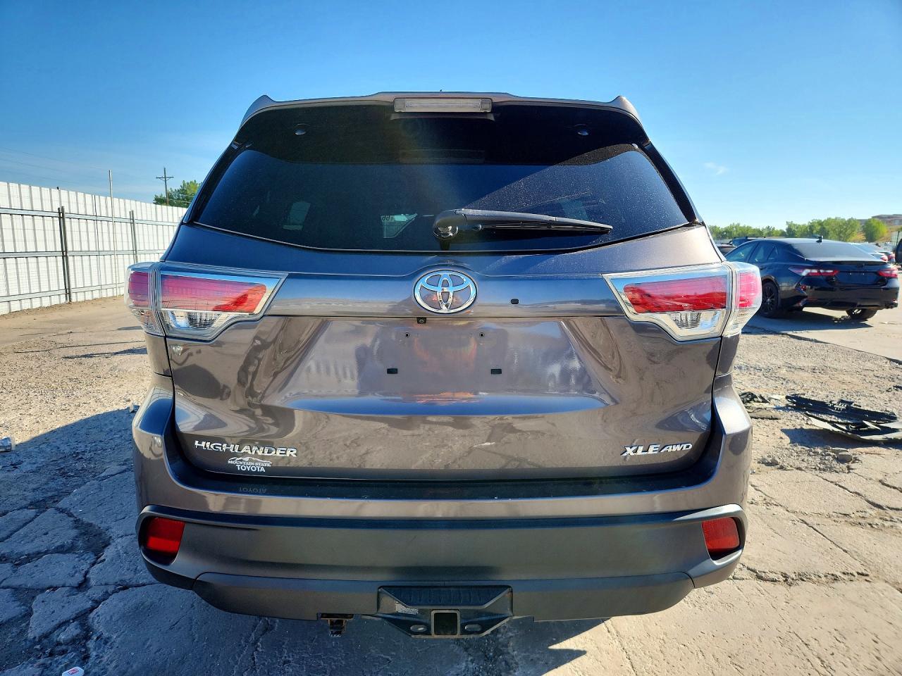 2015 Toyota Highlander Xle Gray vin: 5TDJKRFHXFS151935