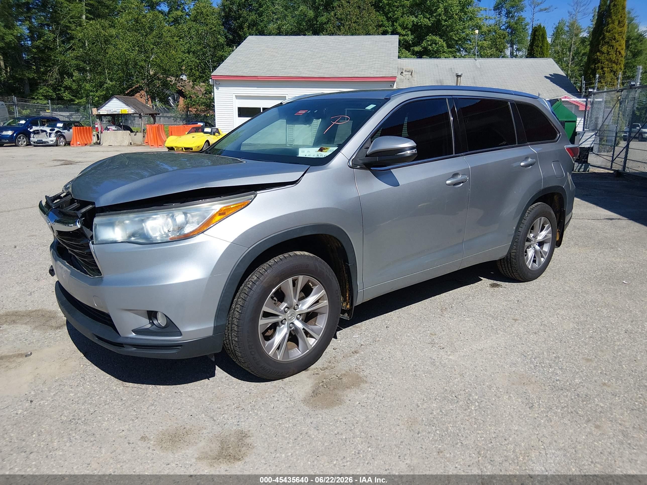 2015 Toyota Highlander Xle V6 Silver vin: 5TDJKRFHXFS158139