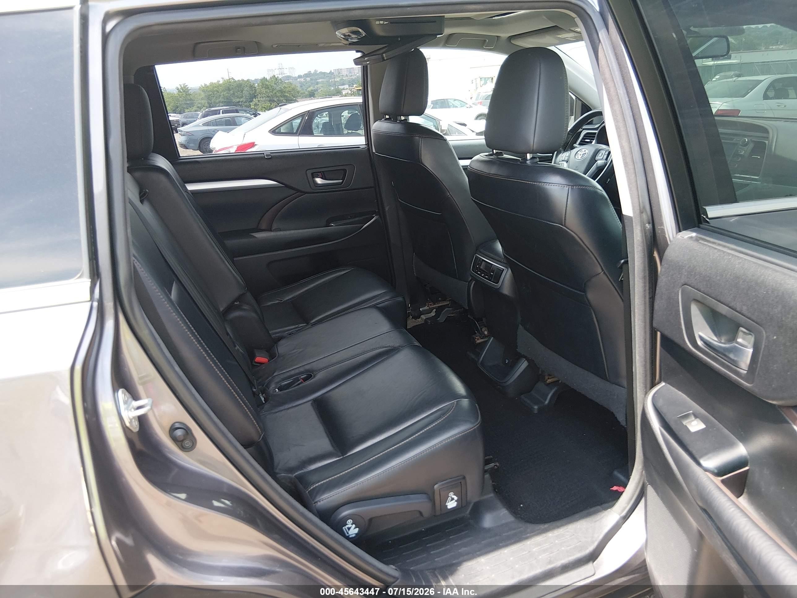 2015 Toyota Highlander Xle V6 Серый vin: 5TDJKRFHXFS190167