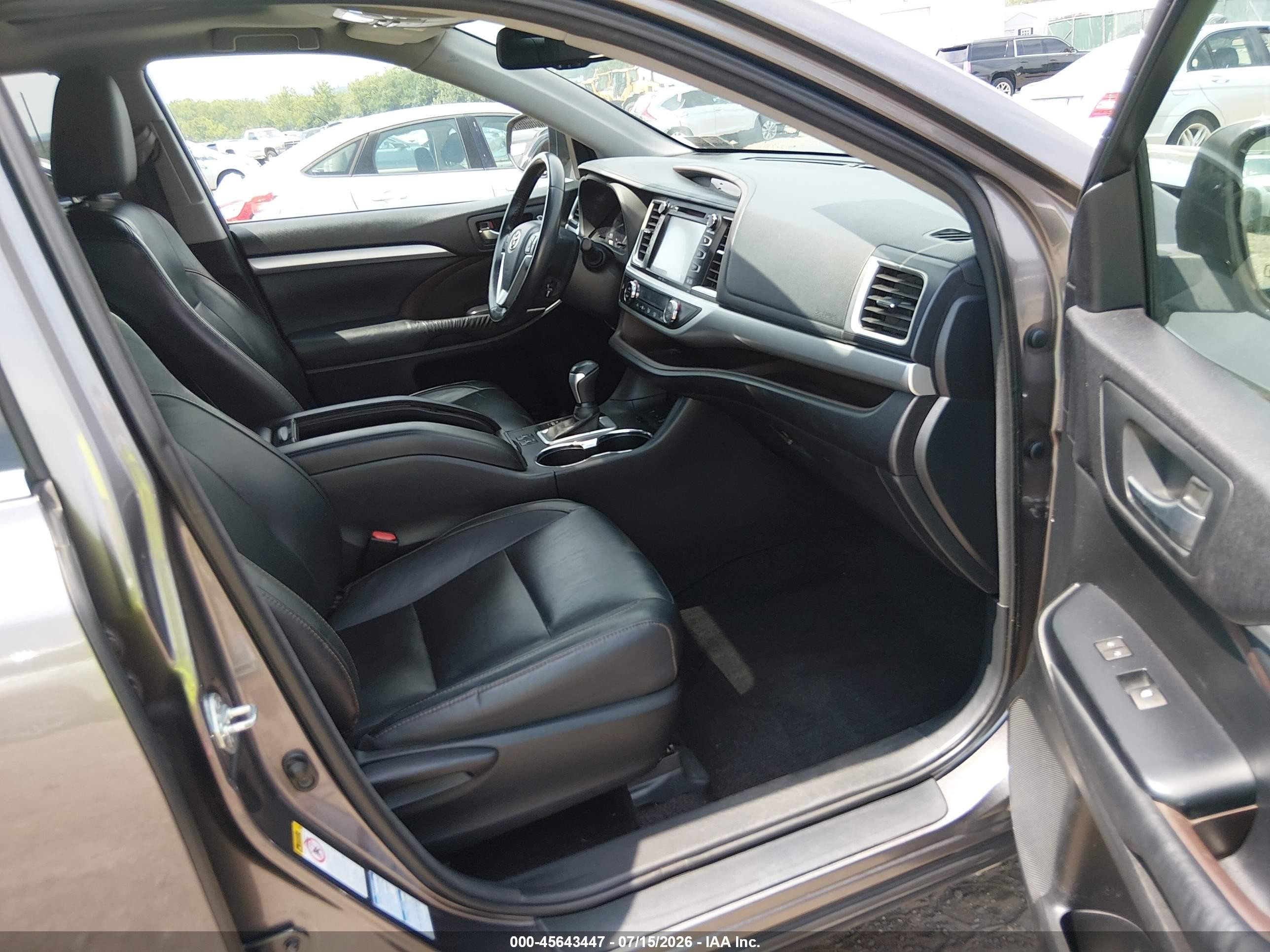 2015 Toyota Highlander Xle V6 Серый vin: 5TDJKRFHXFS190167