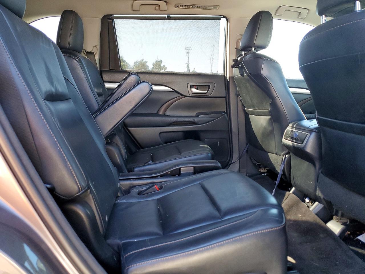 2015 Toyota Highlander Xle Серый vin: 5TDJKRFHXFS190783