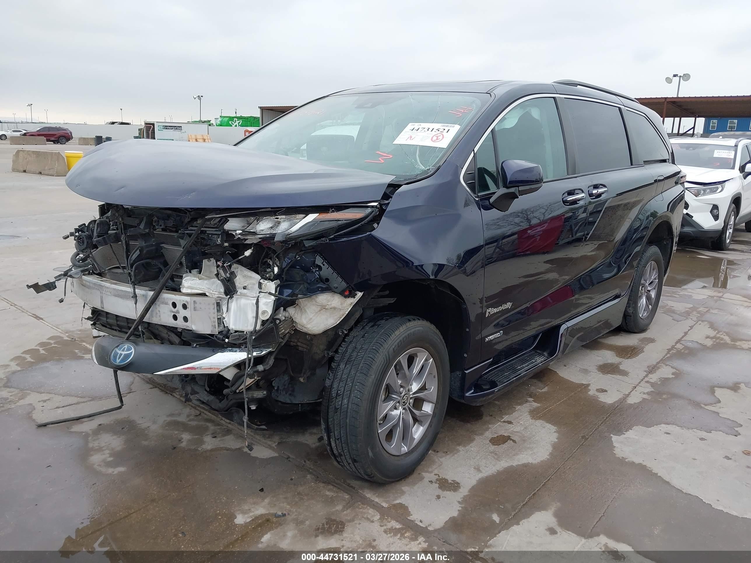2021 Toyota Sienna Xle Blue vin: 5TDJRKEC5MS044538