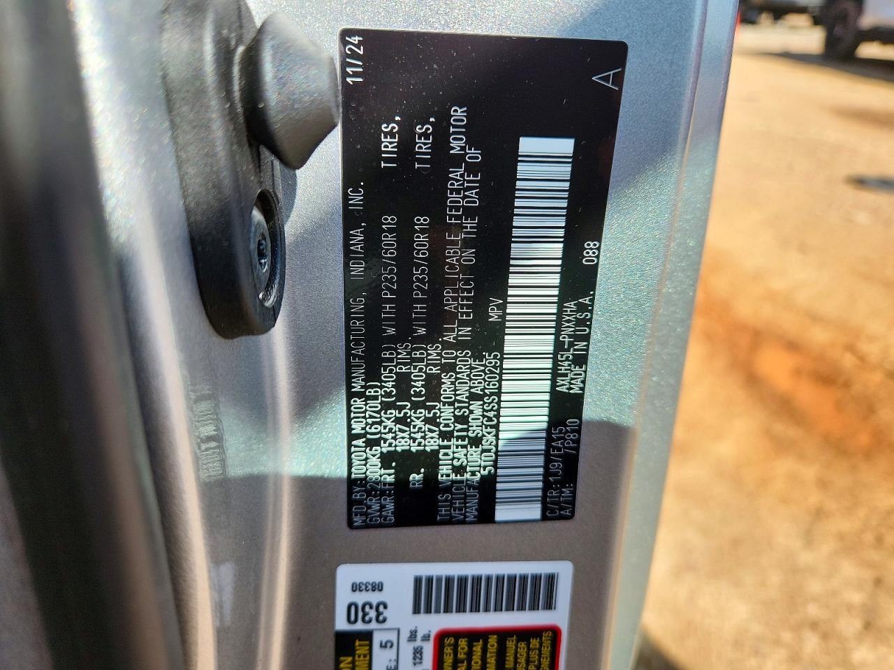 2025 Toyota Sienna Xle 7-passenger Silver vin: 5TDJSKFC4SS160295