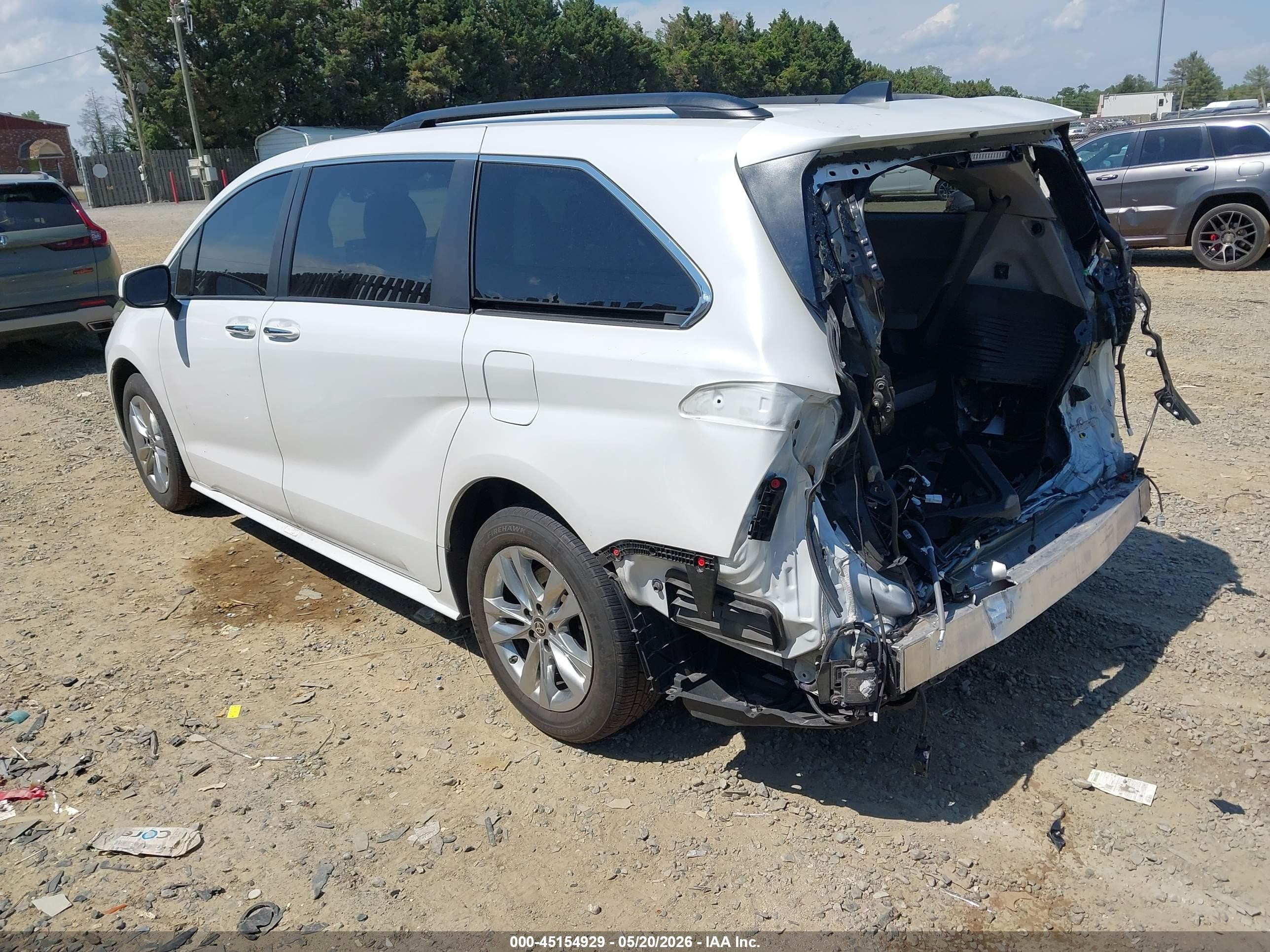 2024 Toyota Sienna Xle Белый vin: 5TDJSKFC5RS152006
