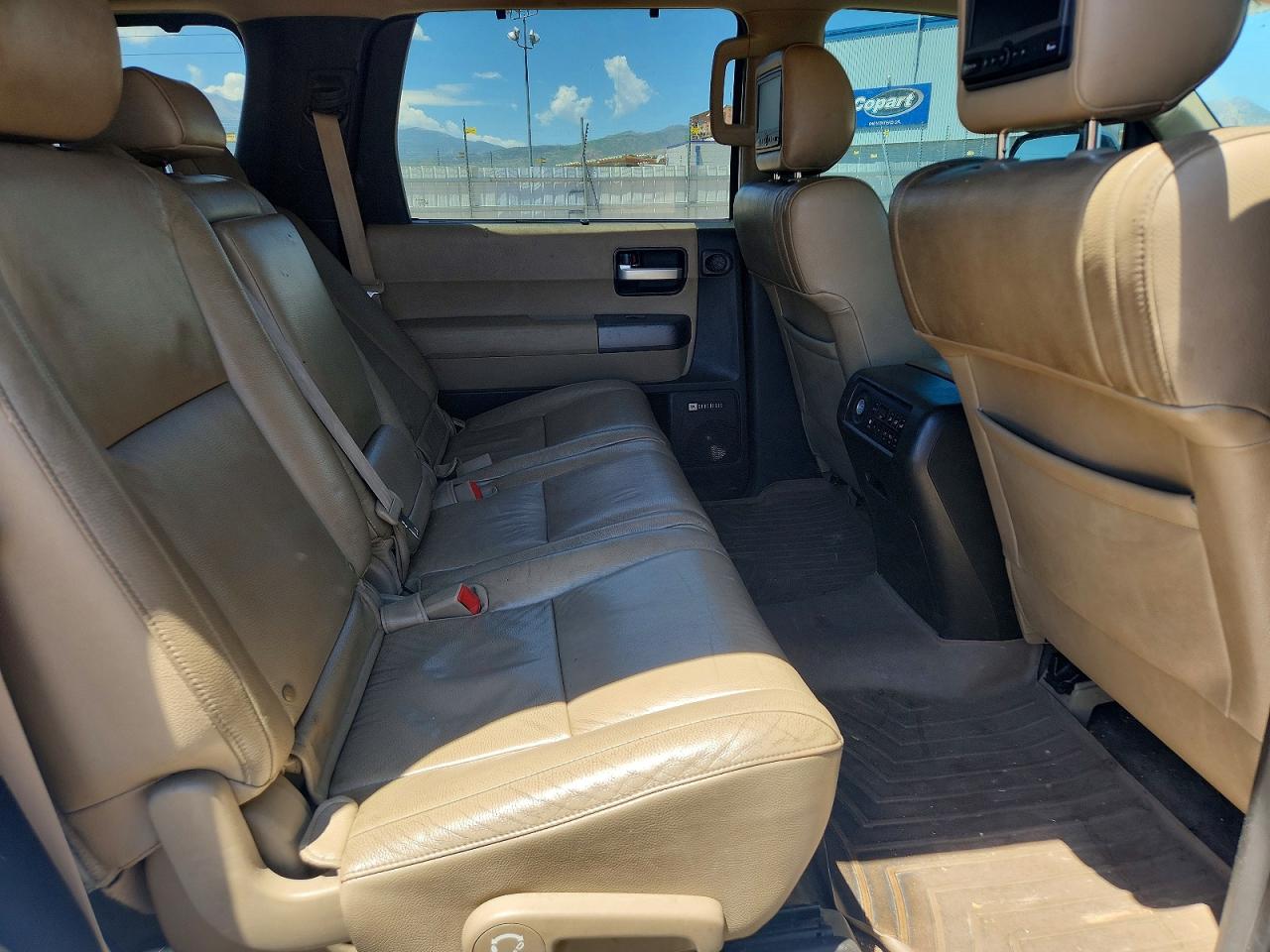 2010 Toyota Sequoia Limited White vin: 5TDJW5G14AS025187